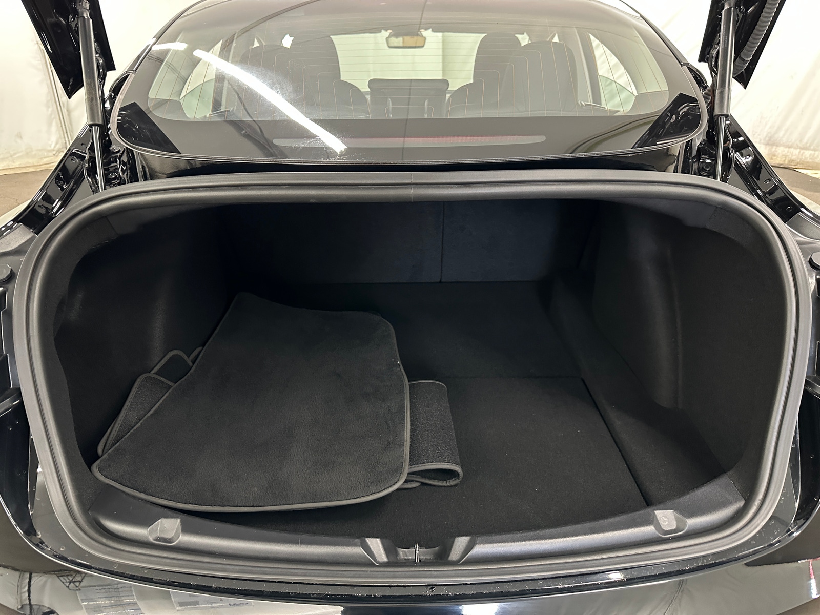 Thumbnail: 2018 Tesla Model 3 - 6