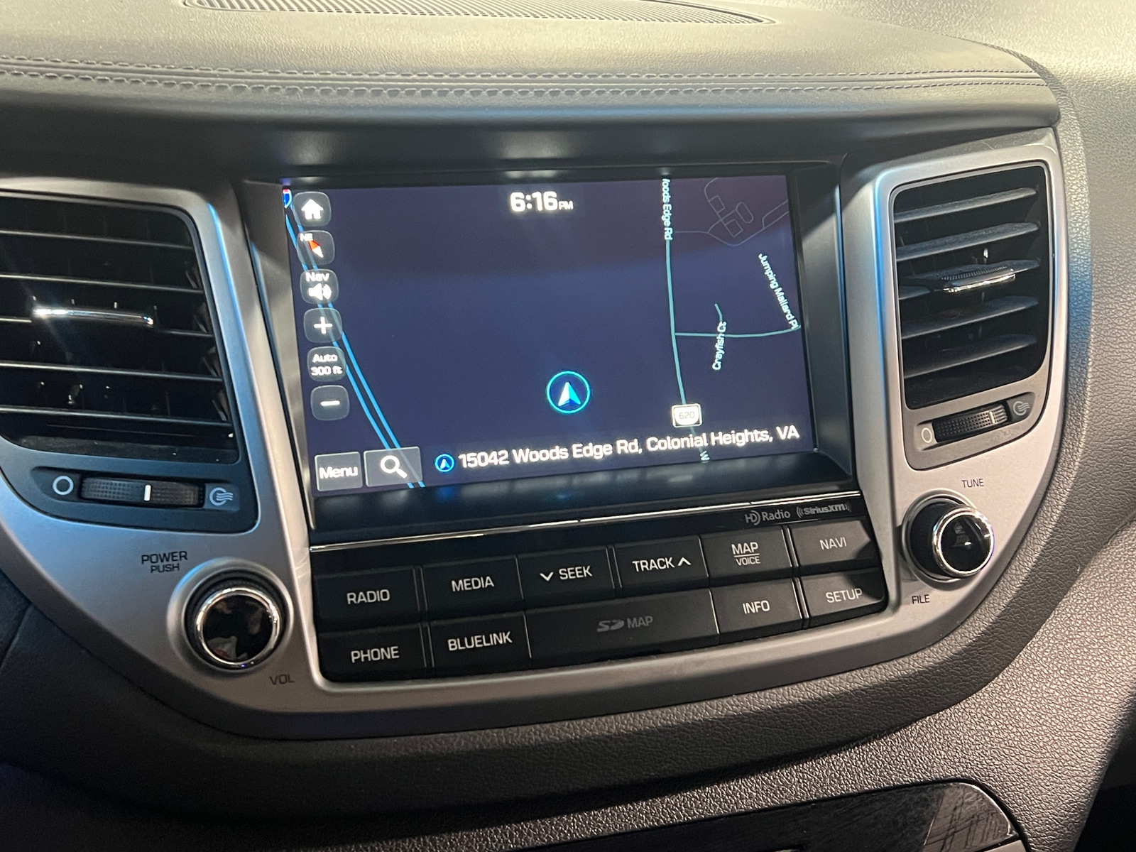 Thumbnail: 2016 Hyundai Tucson - 3