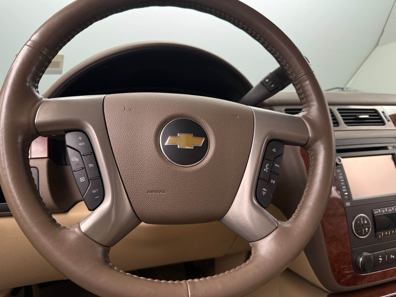 Thumbnail: 2012 Chevrolet Avalanche 1500 - 4