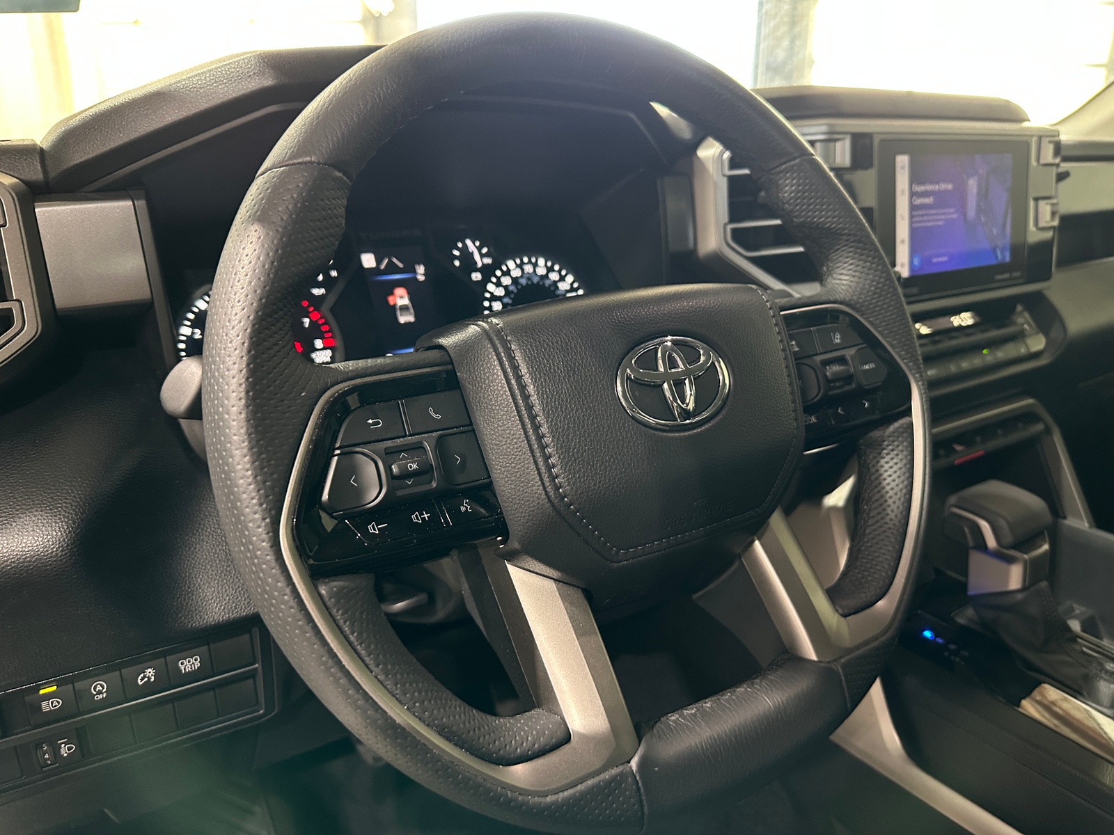 Thumbnail: 2024 Toyota Tundra - 5