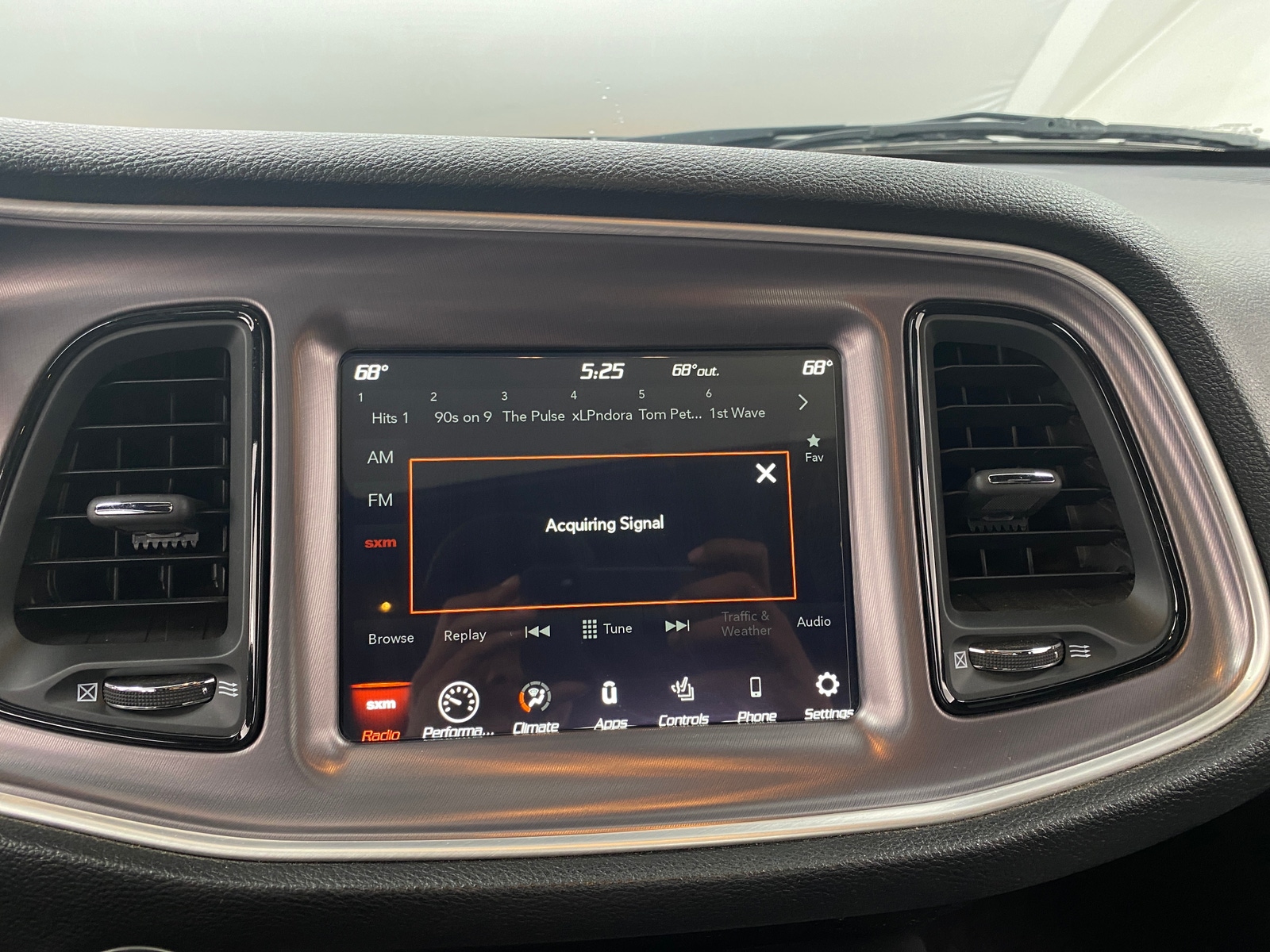 Thumbnail: 2019 Dodge Challenger - 3