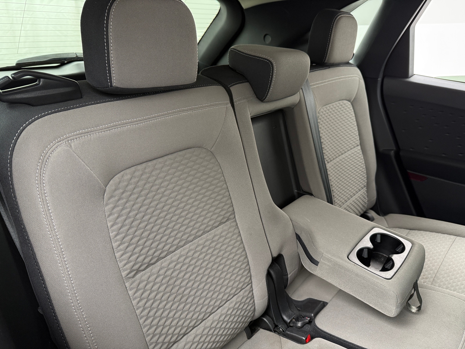 Thumbnail: 2020 Ford Escape - 6