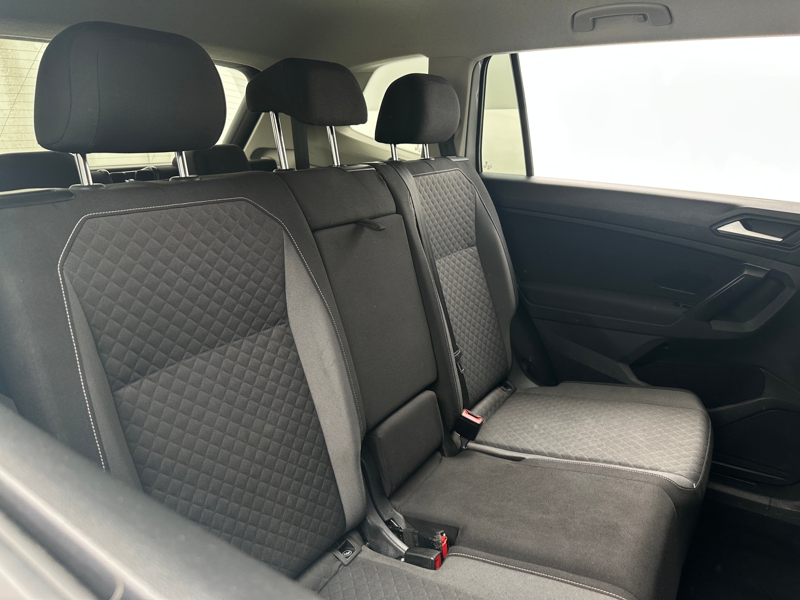 Thumbnail: 2021 Volkswagen Tiguan - 6
