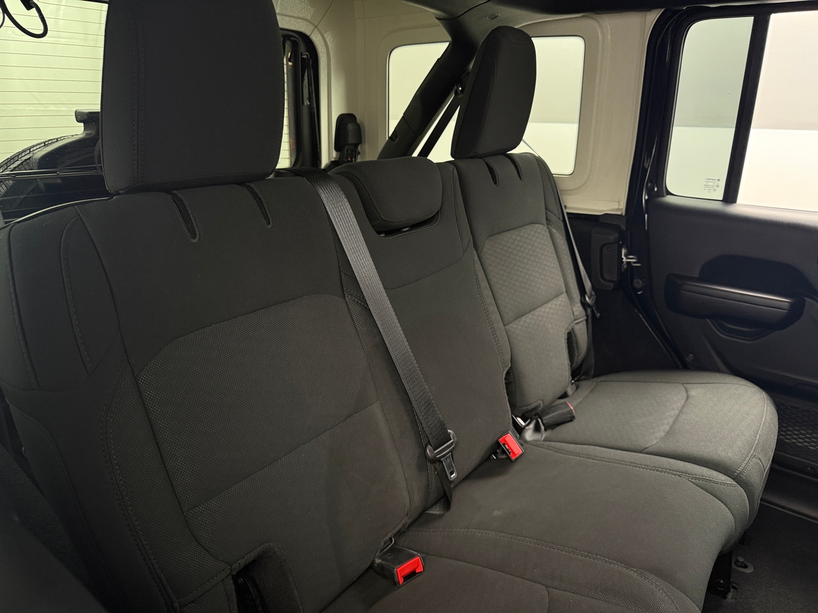 Thumbnail: 2020 Jeep Wrangler - 6