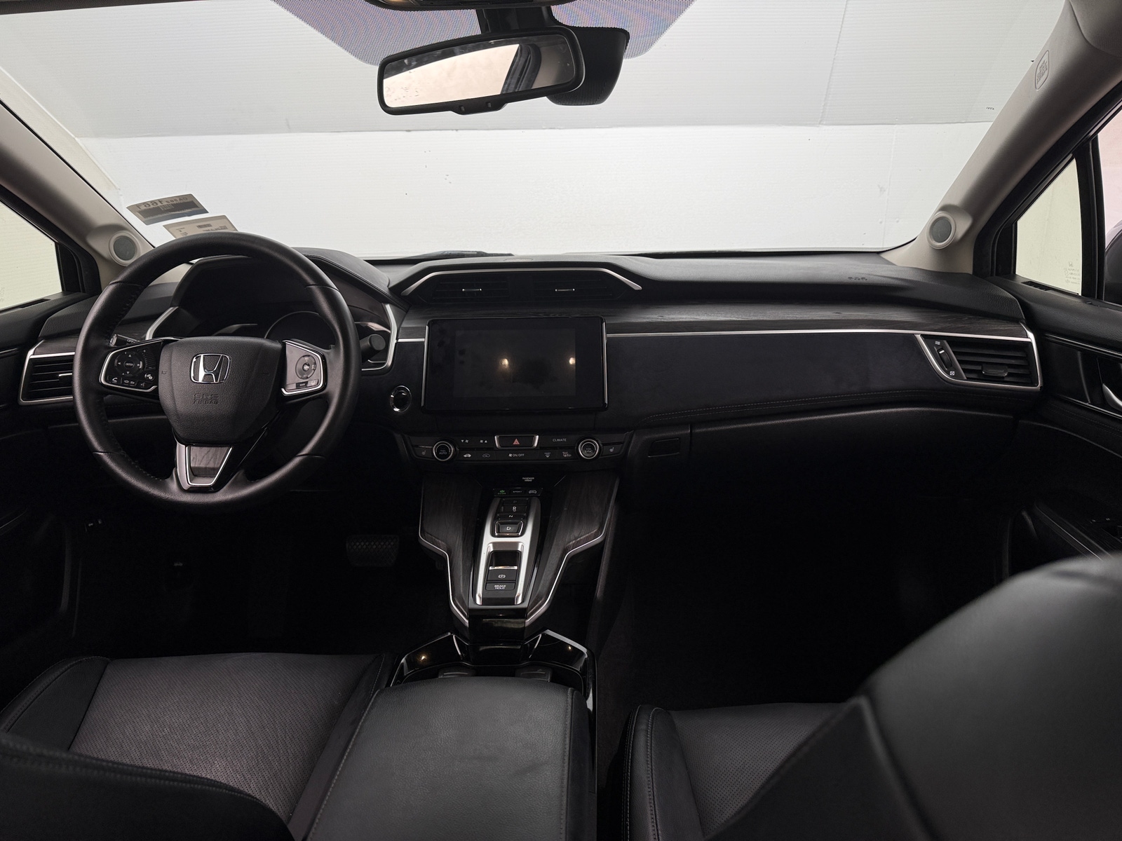 Thumbnail: 2018 Honda Clarity - 2