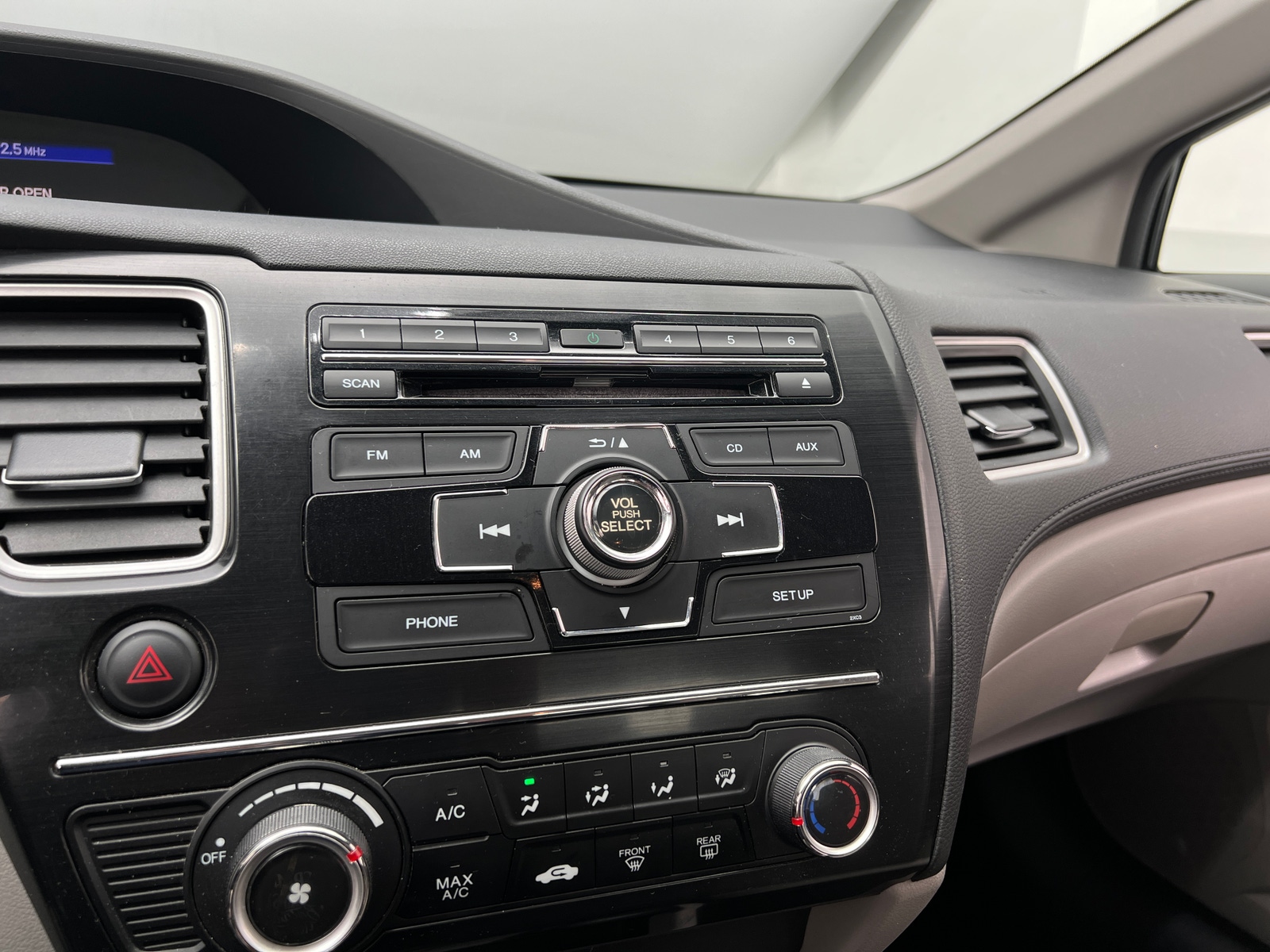 Thumbnail: 2013 Honda Civic - 4