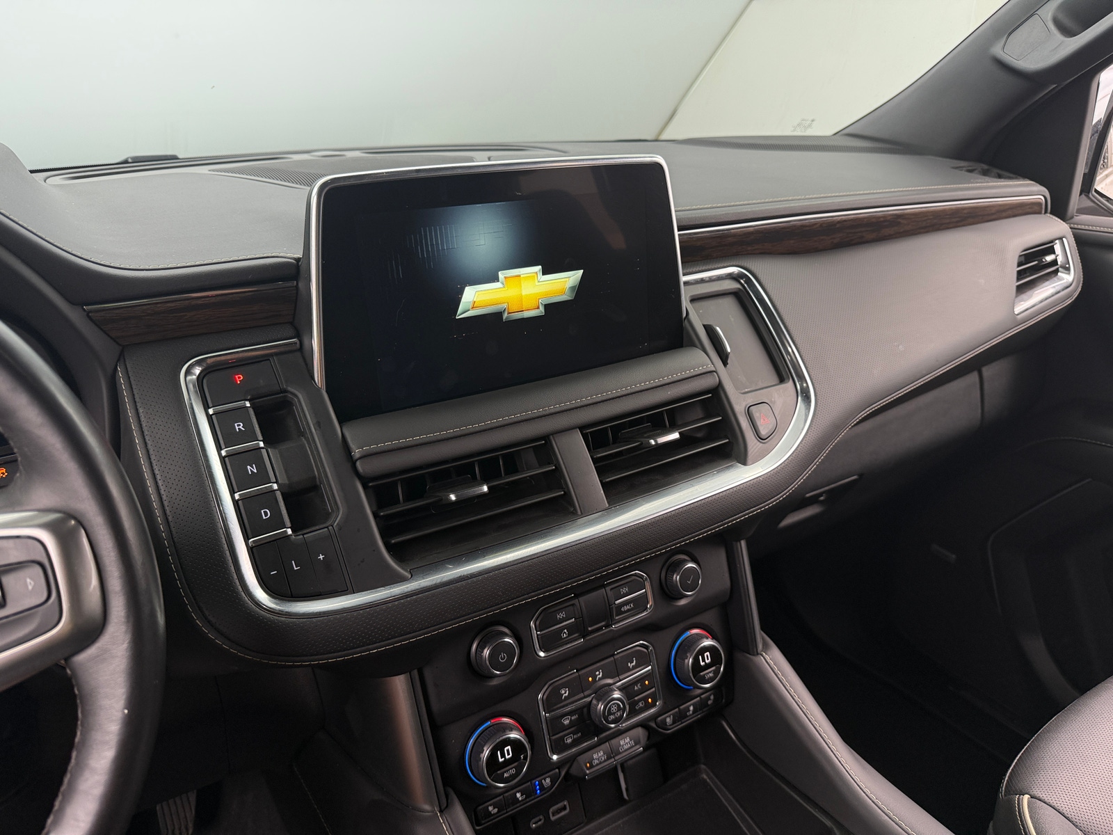 Thumbnail: 2023 Chevrolet Tahoe - 3
