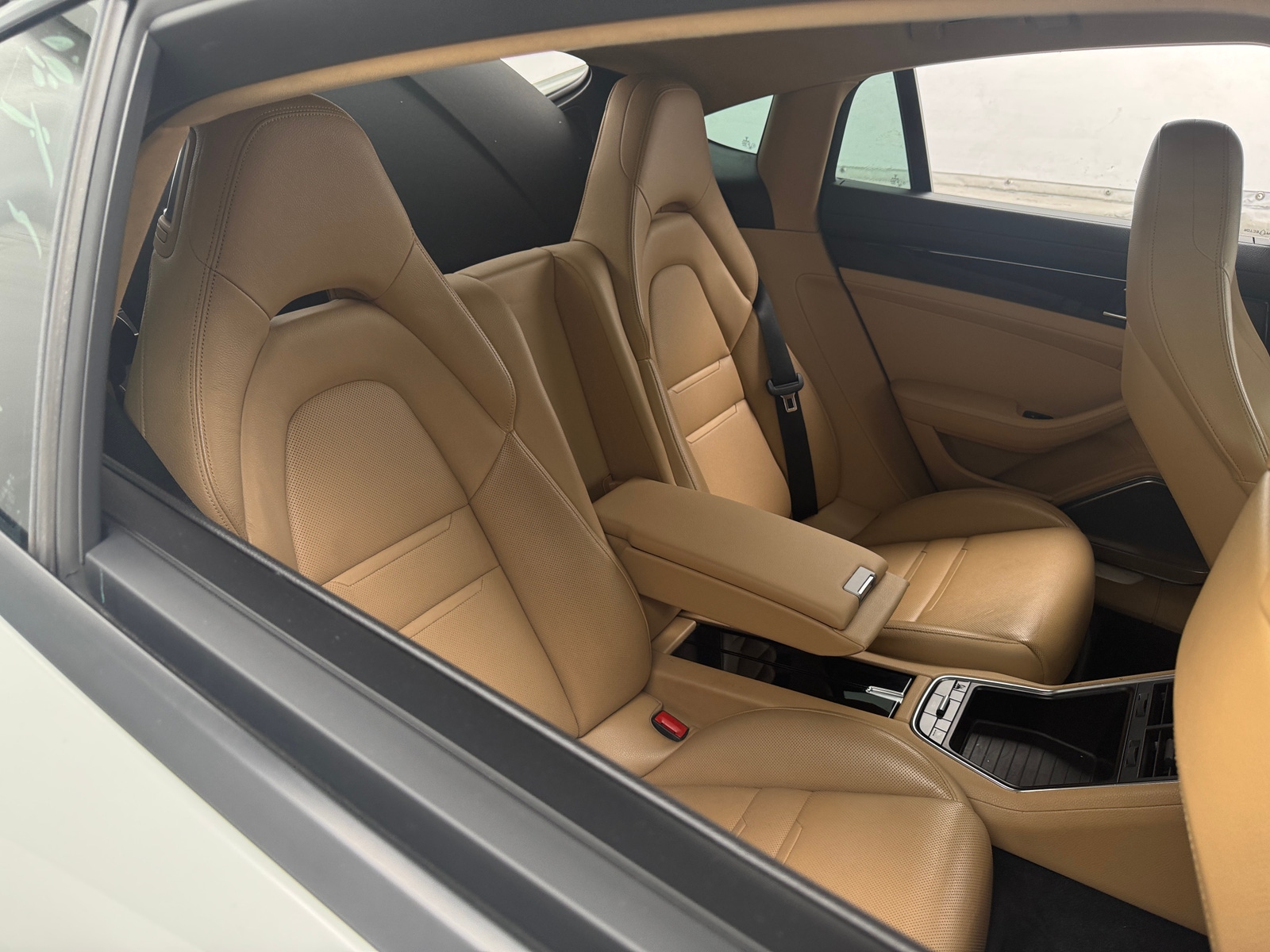 Thumbnail: 2018 Porsche Panamera - 4