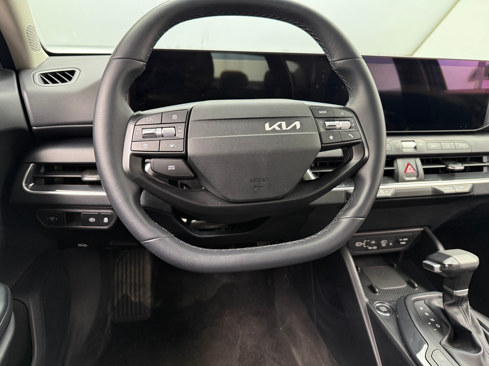 Thumbnail: 2025 Kia K4 - 5