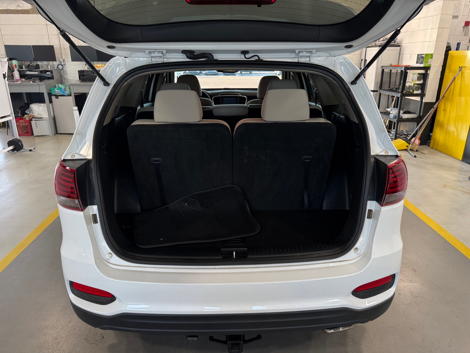 Thumbnail: 2020 Kia Sorento - 7