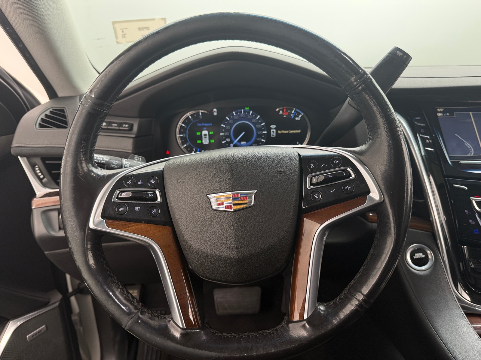 Thumbnail: 2019 Cadillac Escalade - 4