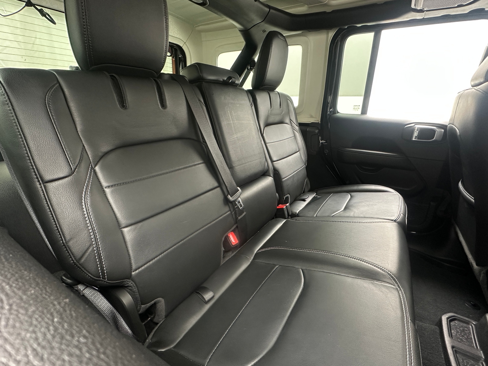 Thumbnail: 2022 Jeep Wrangler - 5