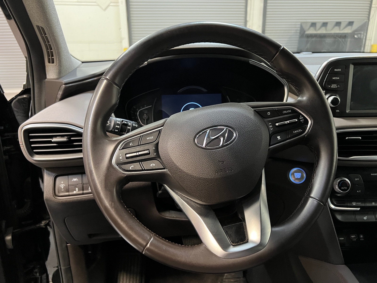 Thumbnail: 2019 Hyundai Santa Fe - 4