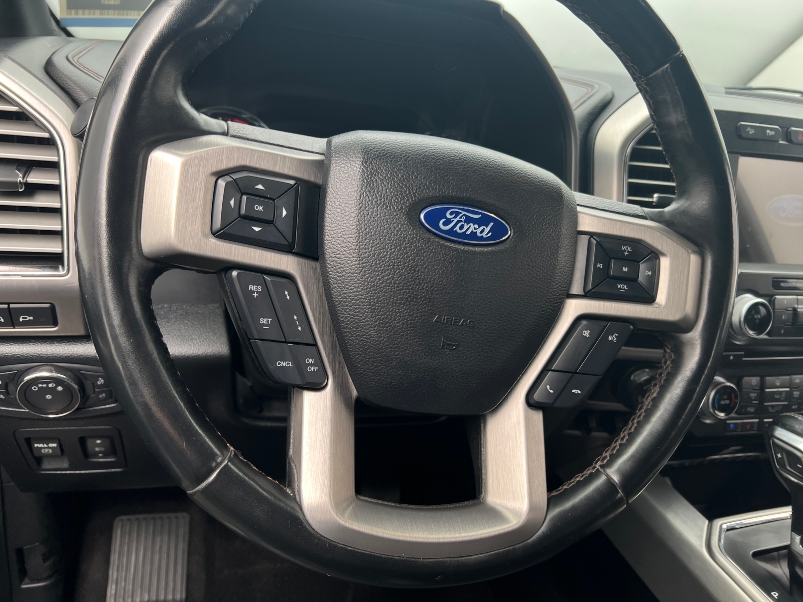 Thumbnail: 2018 Ford Econoline - 4