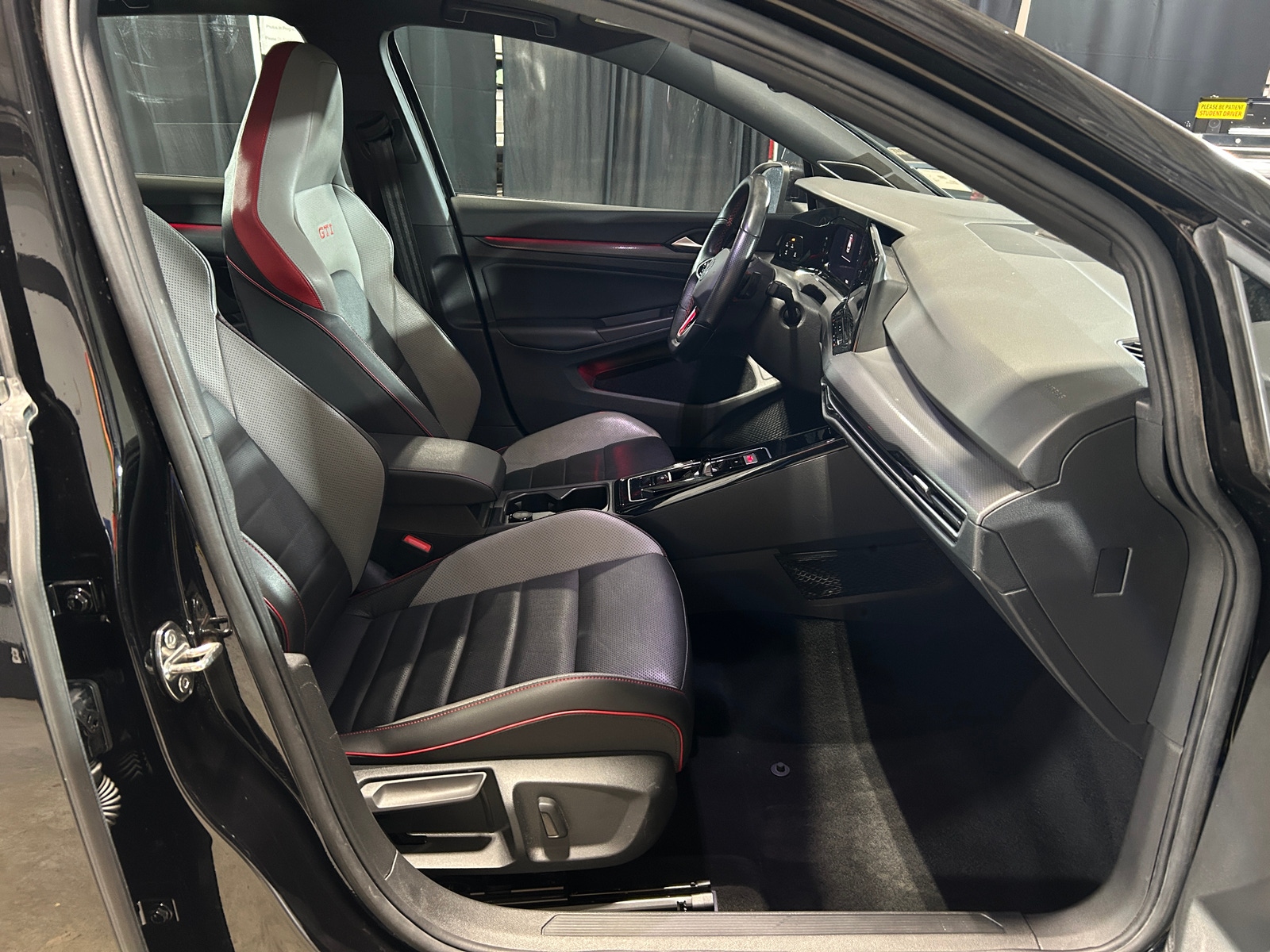 Thumbnail: 2024 Volkswagen Golf - 2