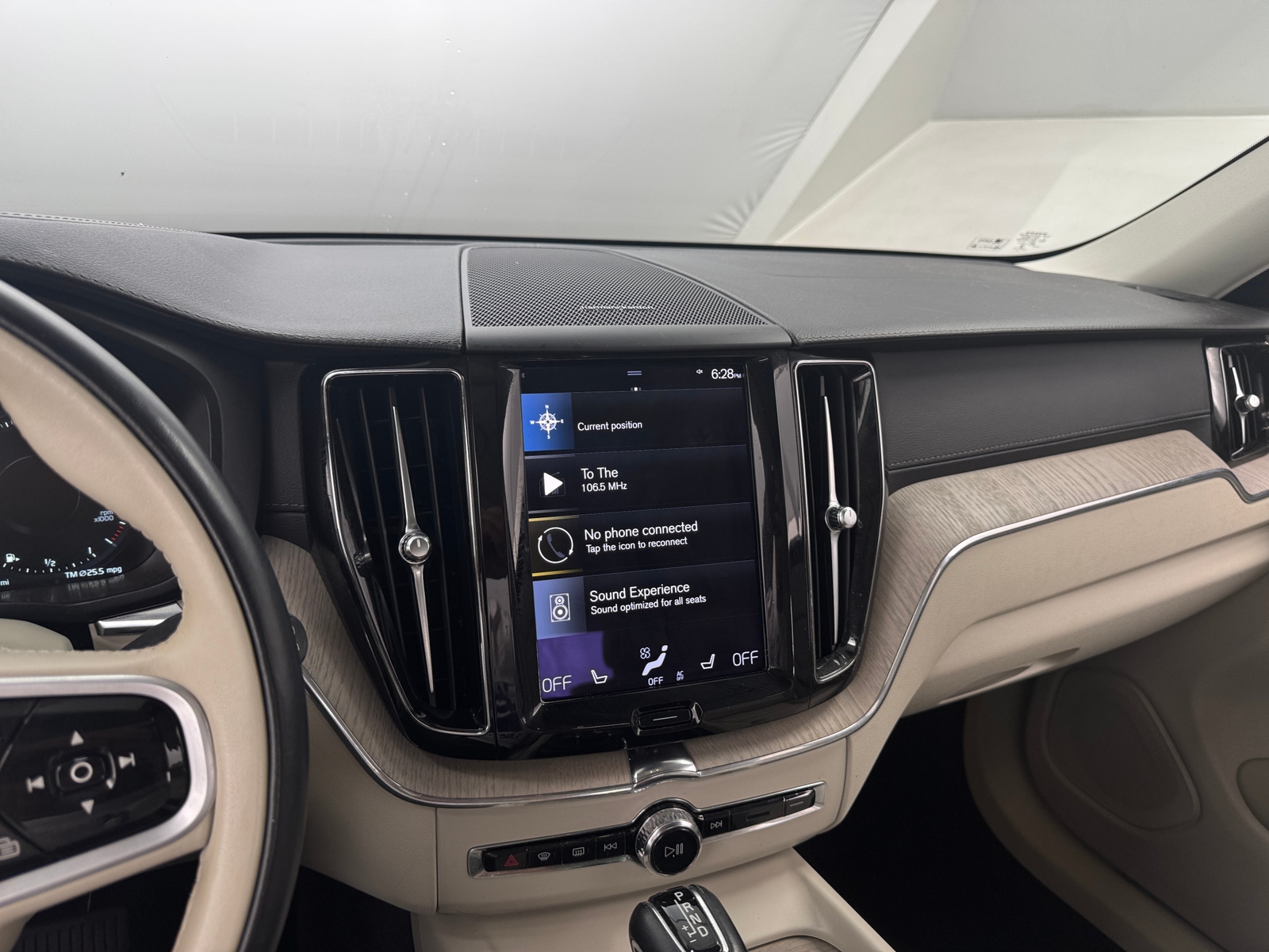 Thumbnail: 2021 Volvo XC60 - 3