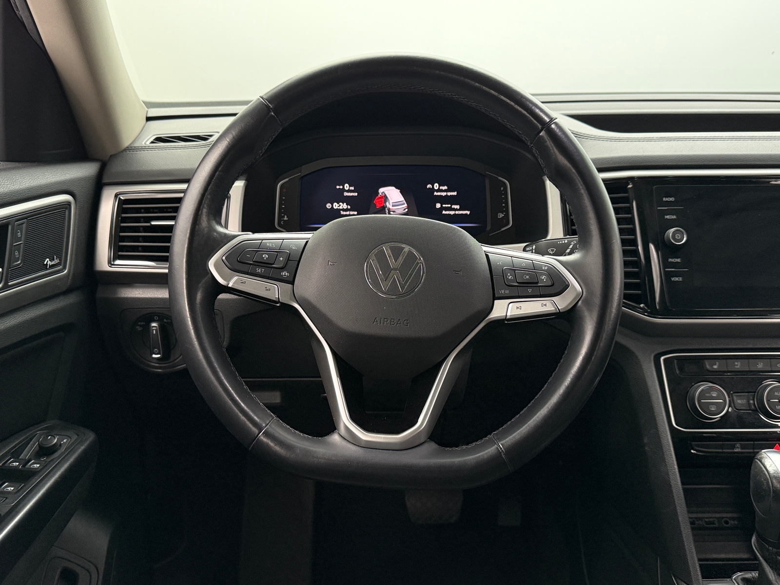 Thumbnail: 2021 Volkswagen Atlas - 4