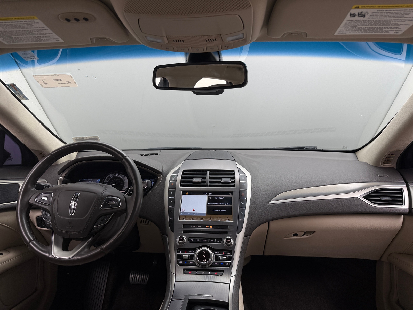 Thumbnail: 2017 Lincoln MKZ - 2