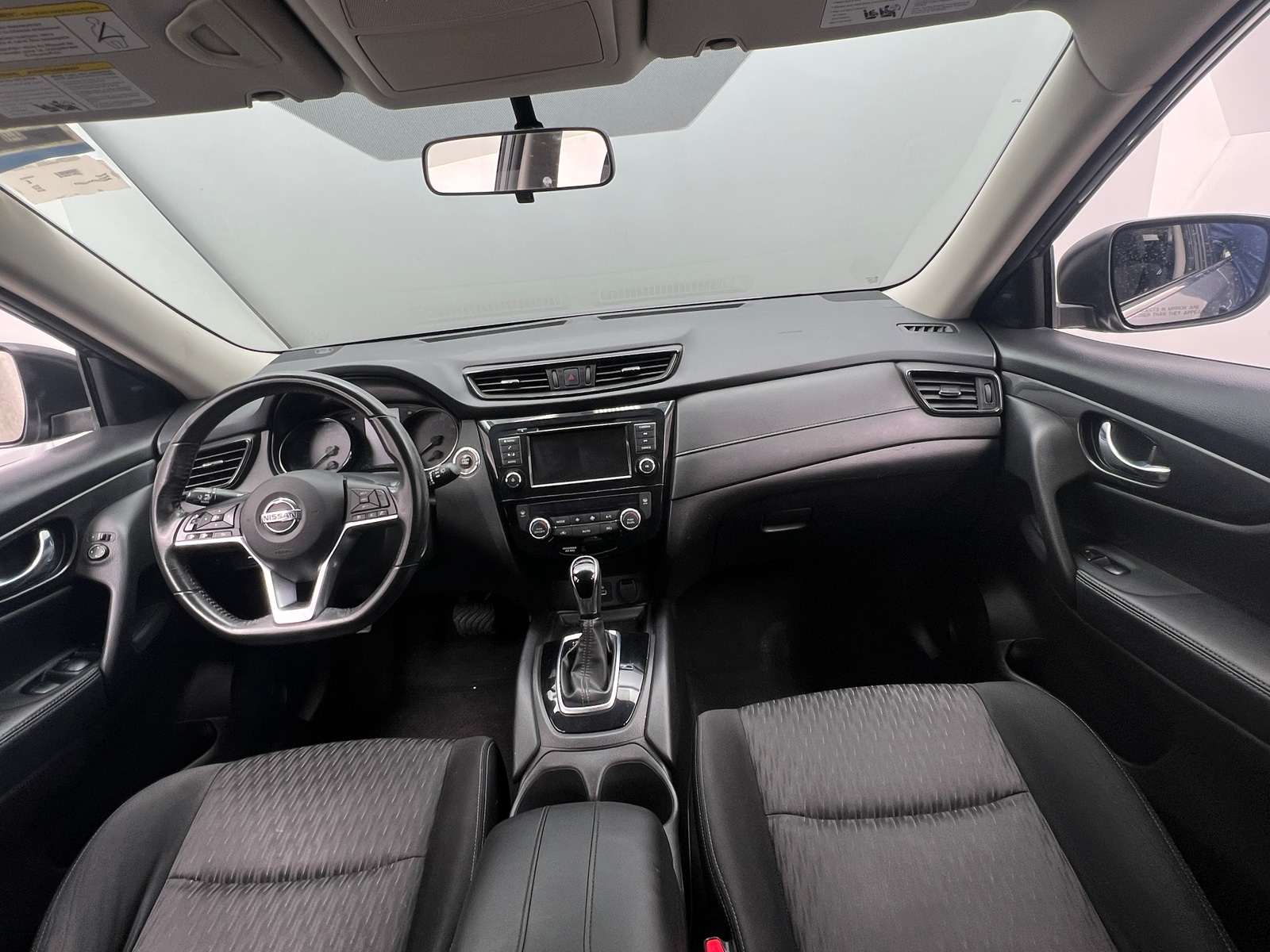 Thumbnail: 2018 Nissan Rogue - 3