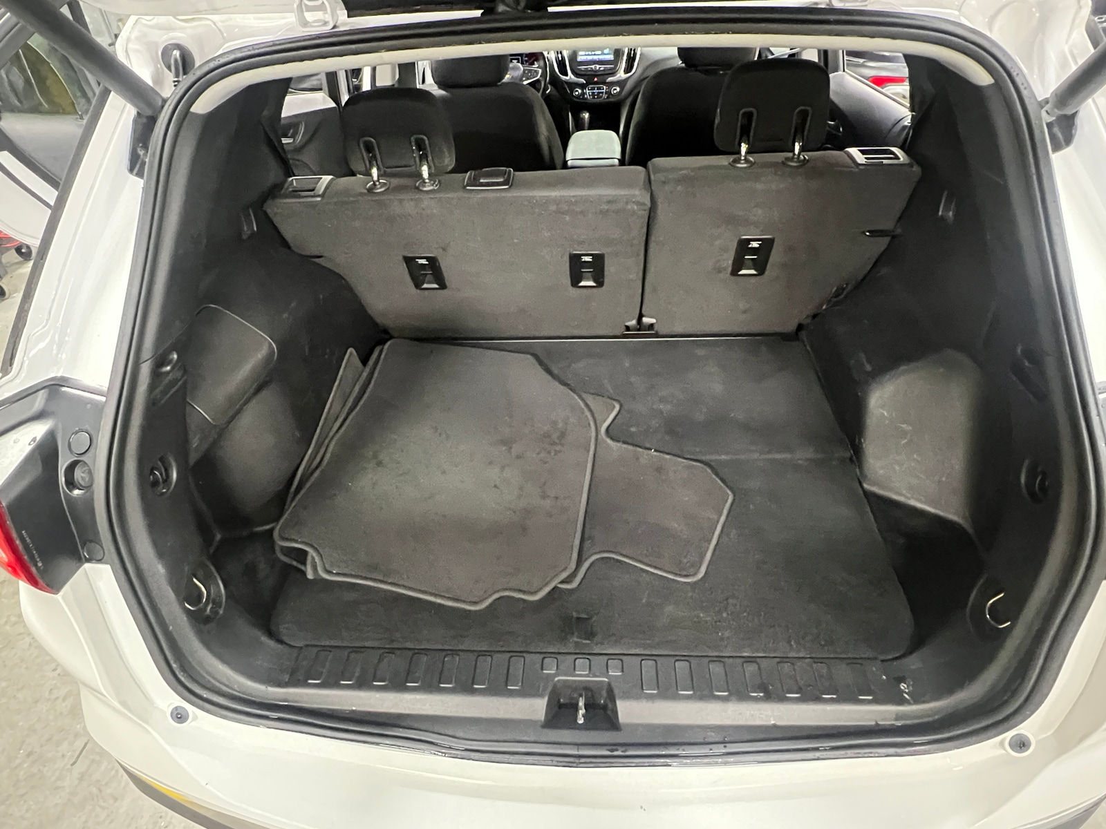 Thumbnail: 2018 Chevrolet Equinox - 7
