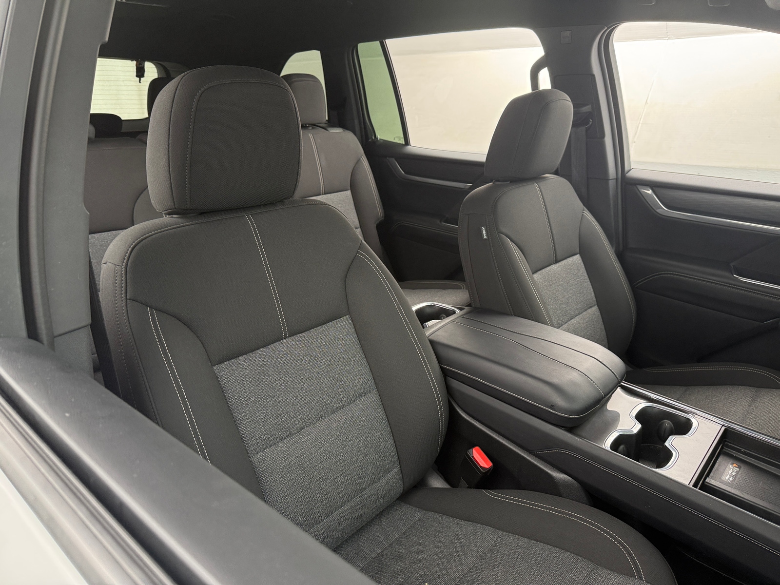 Thumbnail: 2025 GMC Acadia - 2