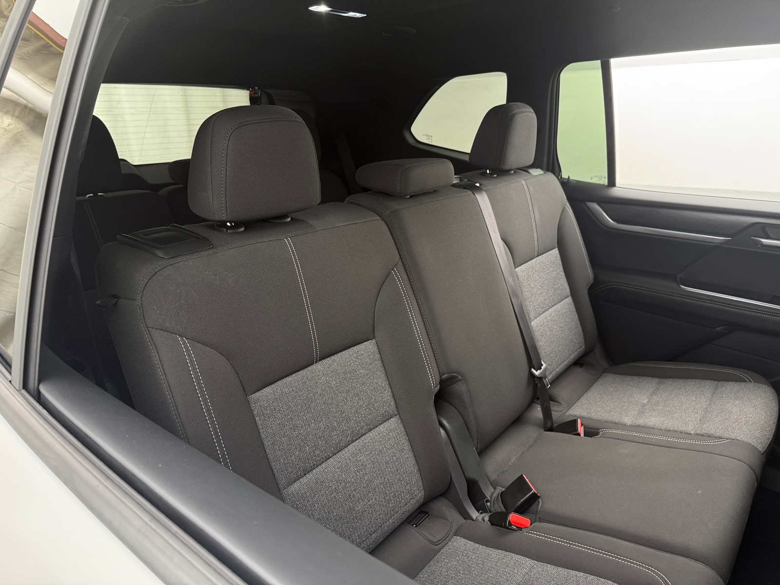 Thumbnail: 2025 GMC Acadia - 6