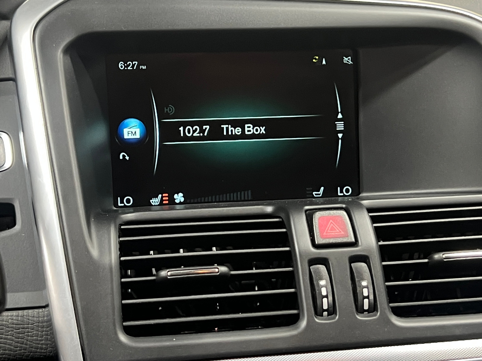 Thumbnail: 2017 Volvo XC60 - 3