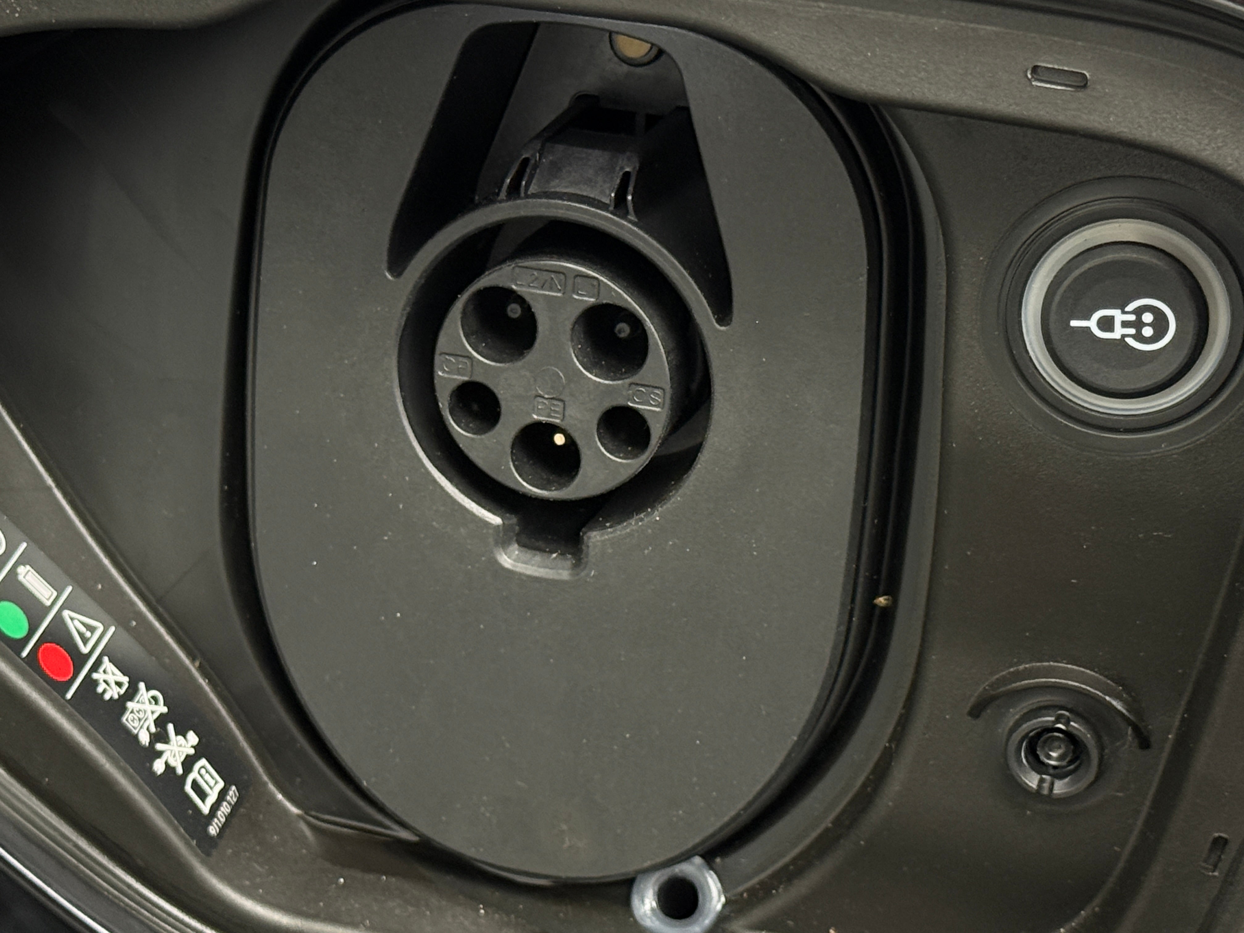 Used 2023 Porsche Taycan Base with VIN WP0AA2Y18PSA13851 for sale in Oak Creek, WI