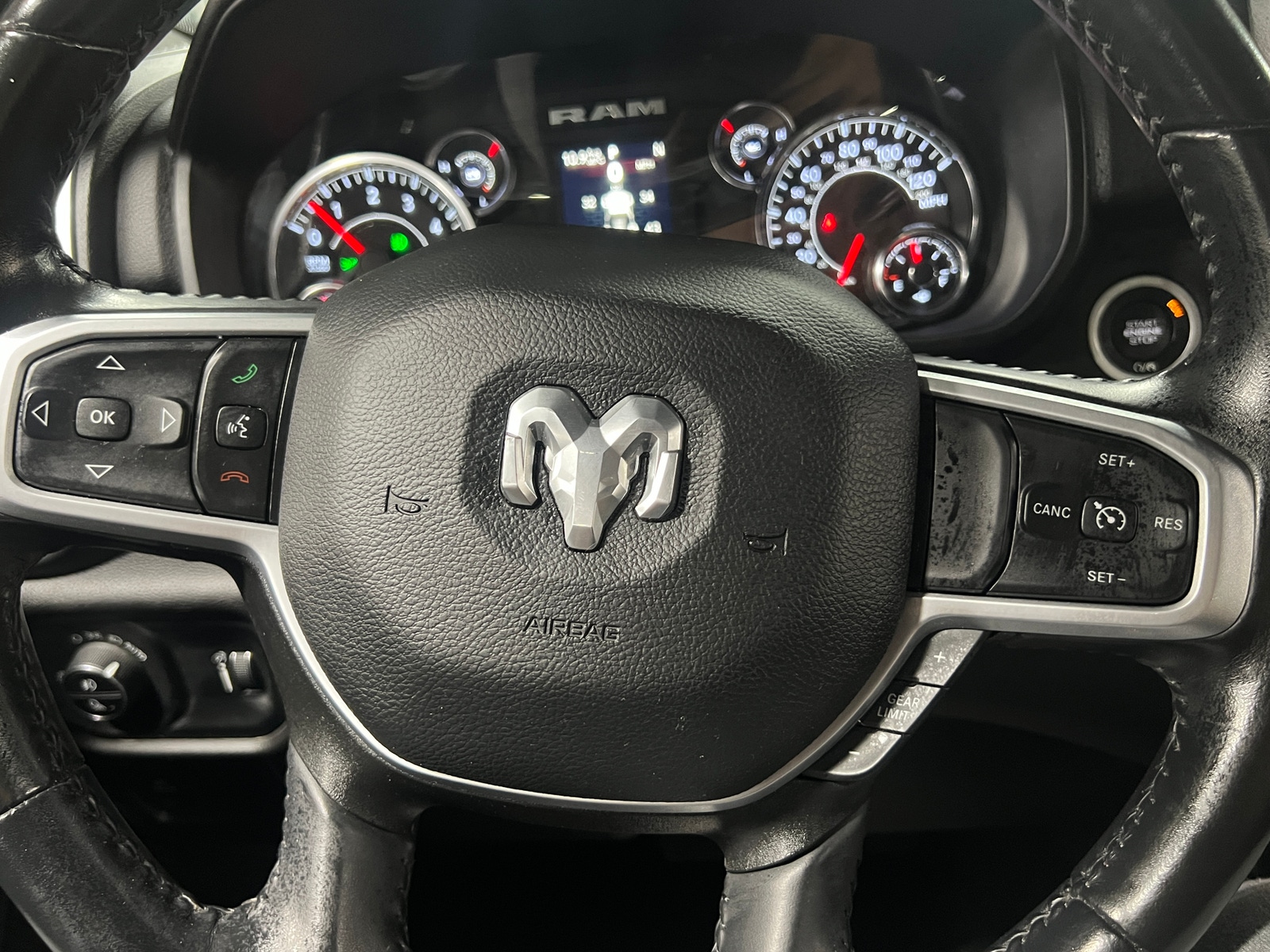 Thumbnail: 2023 RAM 1500 - 5