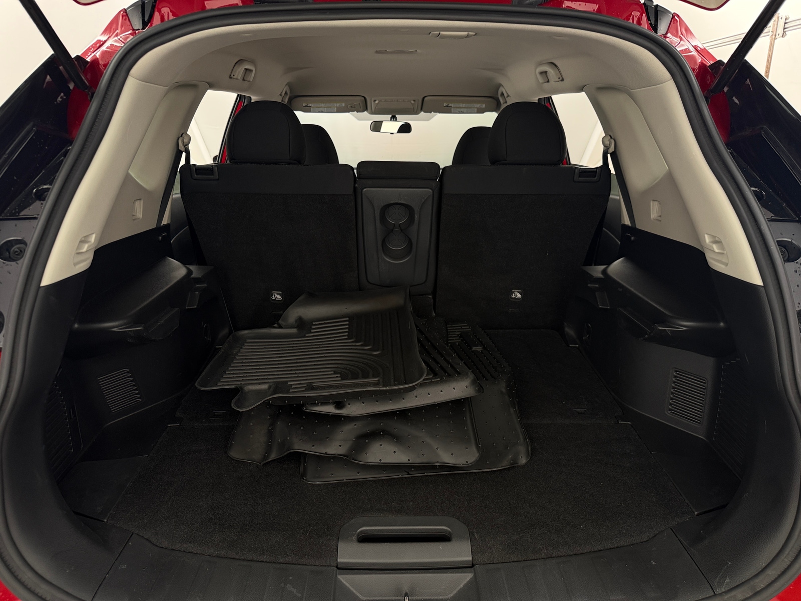 Thumbnail: 2017 Nissan Rogue - 7