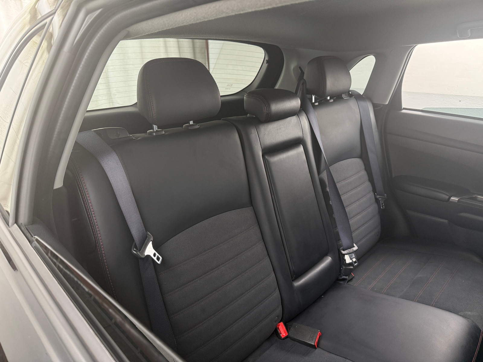 Thumbnail: 2024 Mitsubishi Outlander Sport - 5