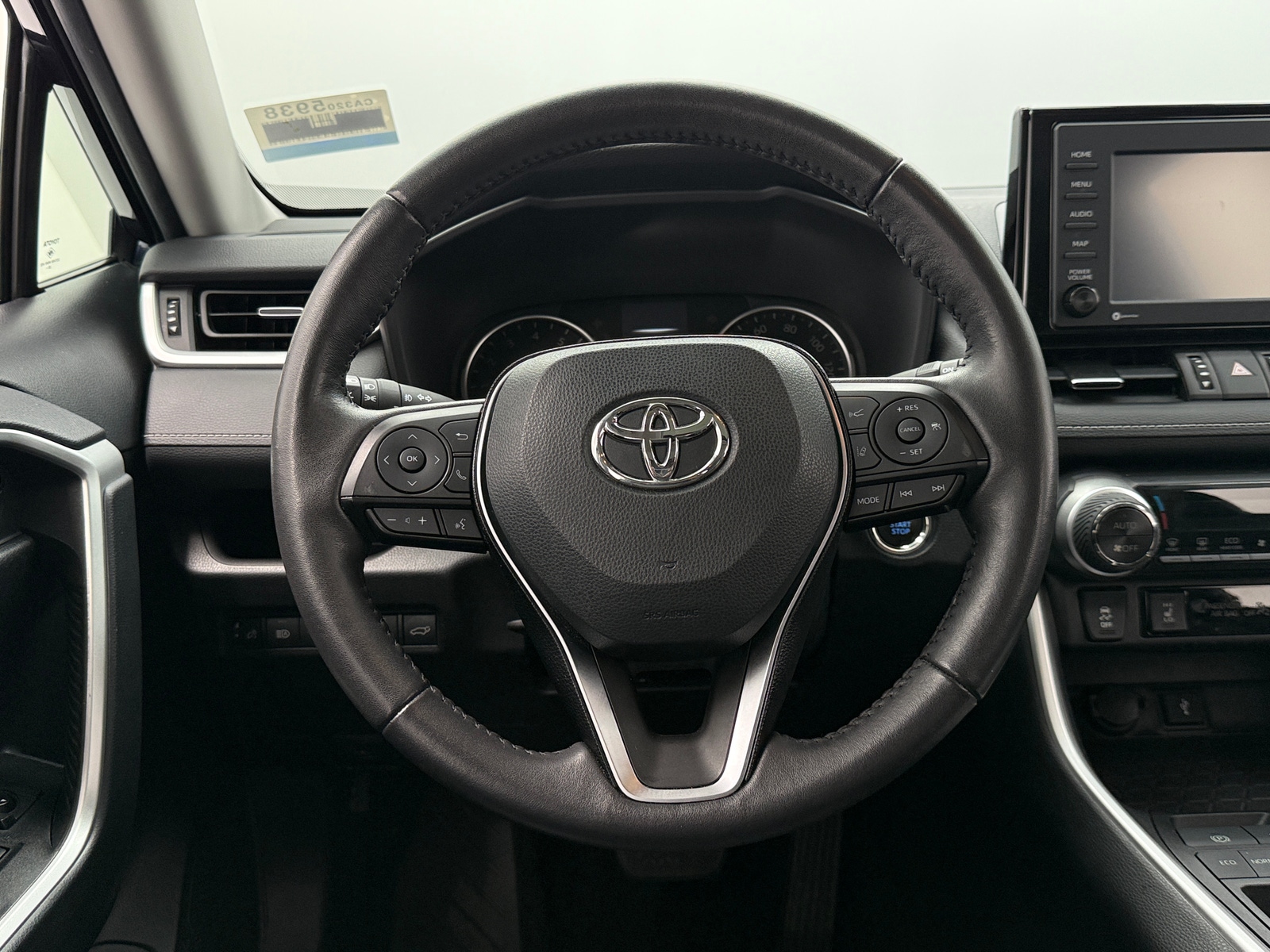Thumbnail: 2021 Toyota RAV4 - 4