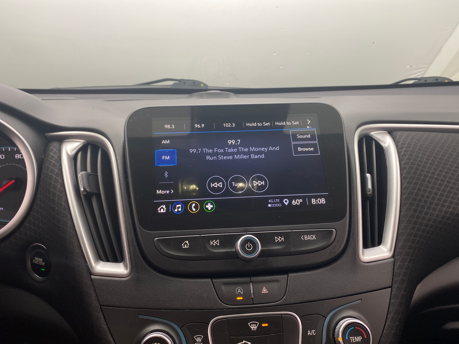 Thumbnail: 2024 Chevrolet Malibu - 4