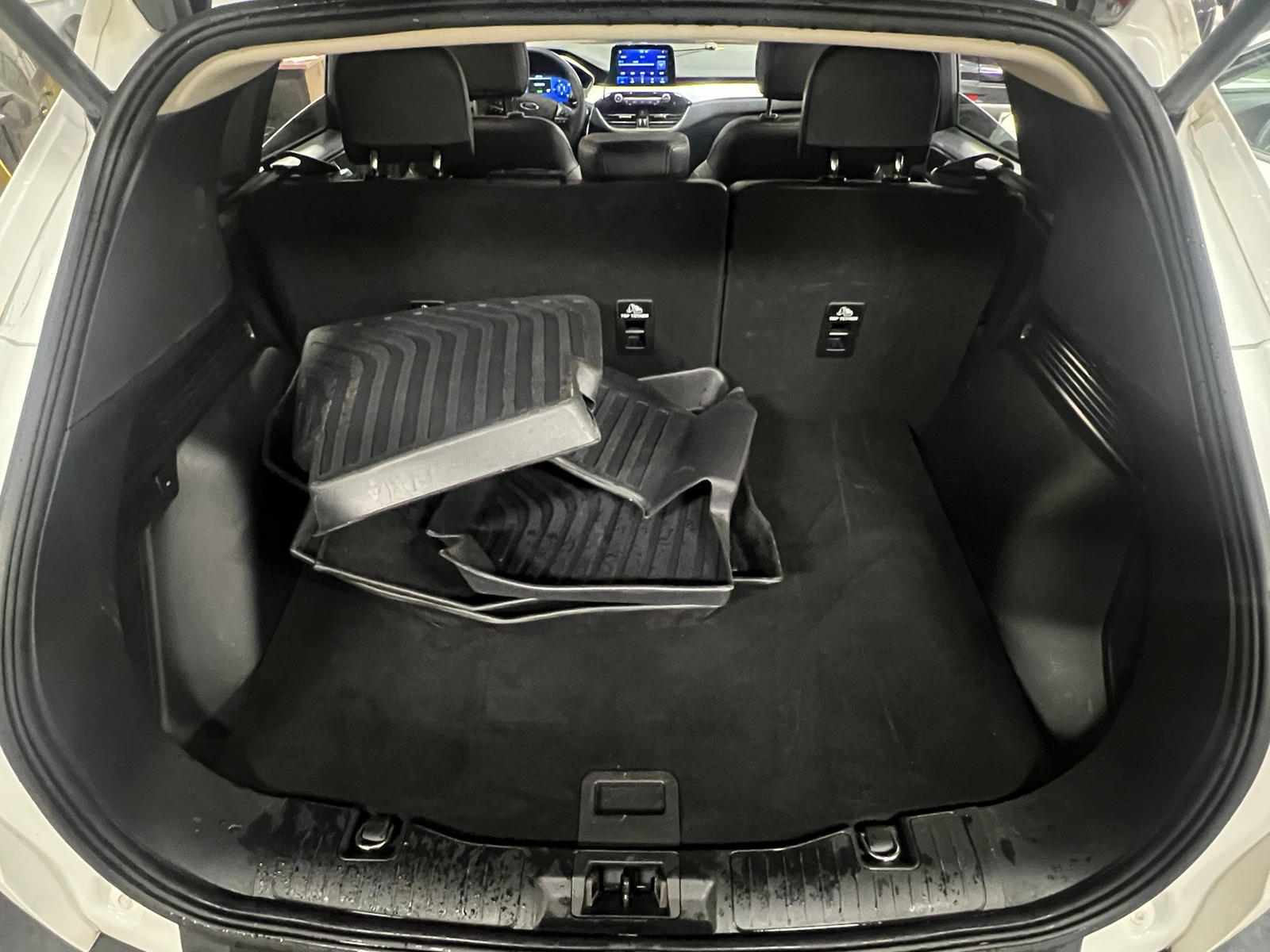 Thumbnail: 2020 Ford Escape - 7