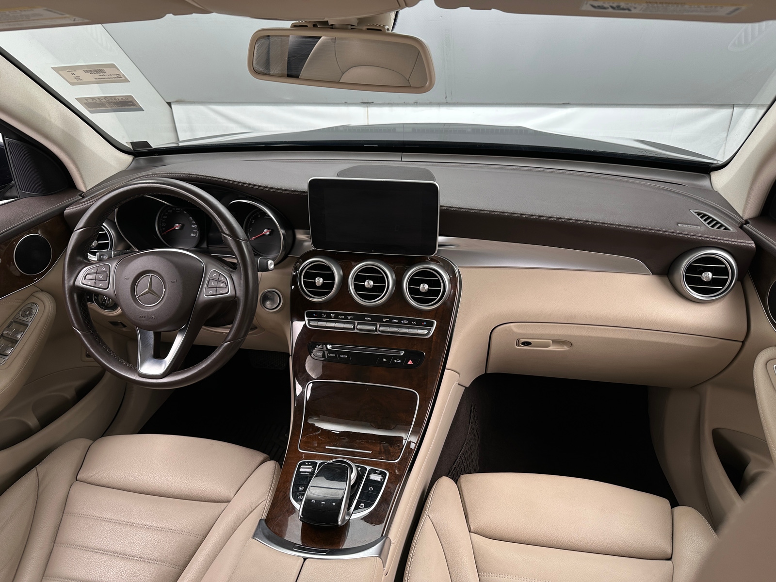 Thumbnail: 2018 Mercedes-Benz GLC - 2