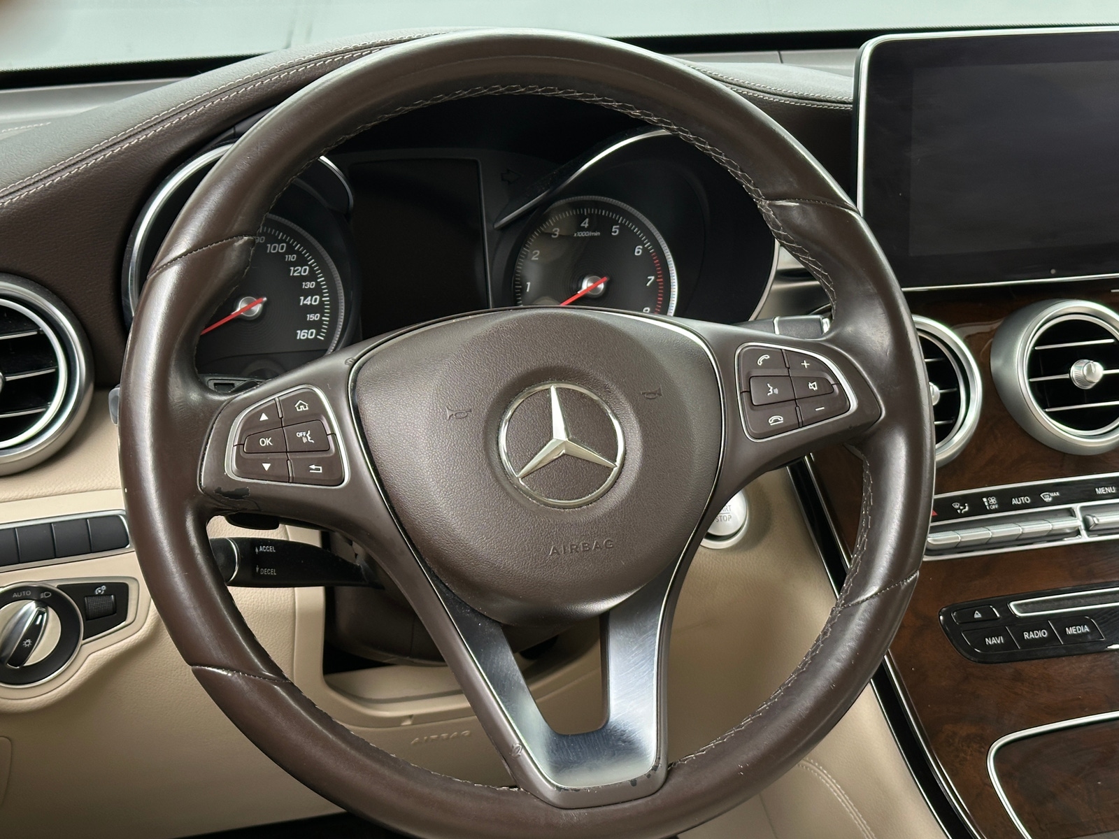 Thumbnail: 2018 Mercedes-Benz GLC - 4