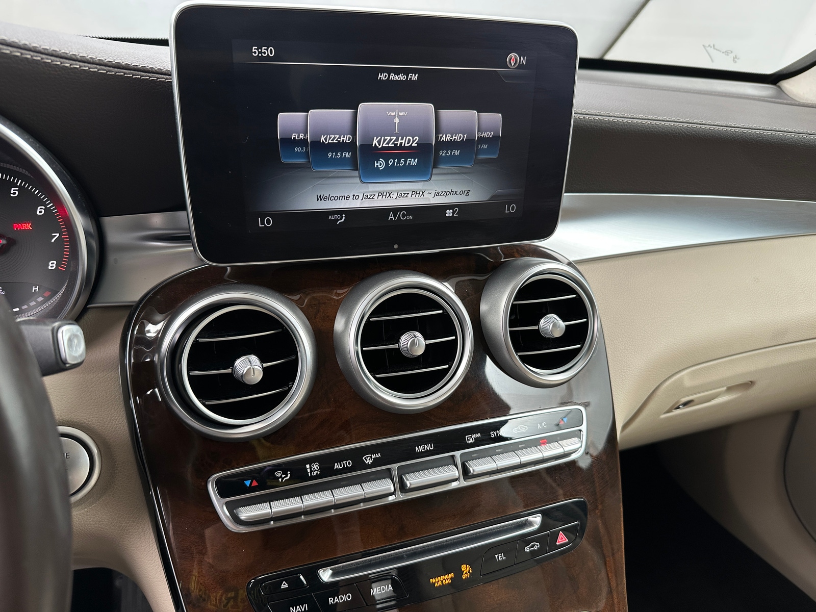 Thumbnail: 2018 Mercedes-Benz GLC - 3
