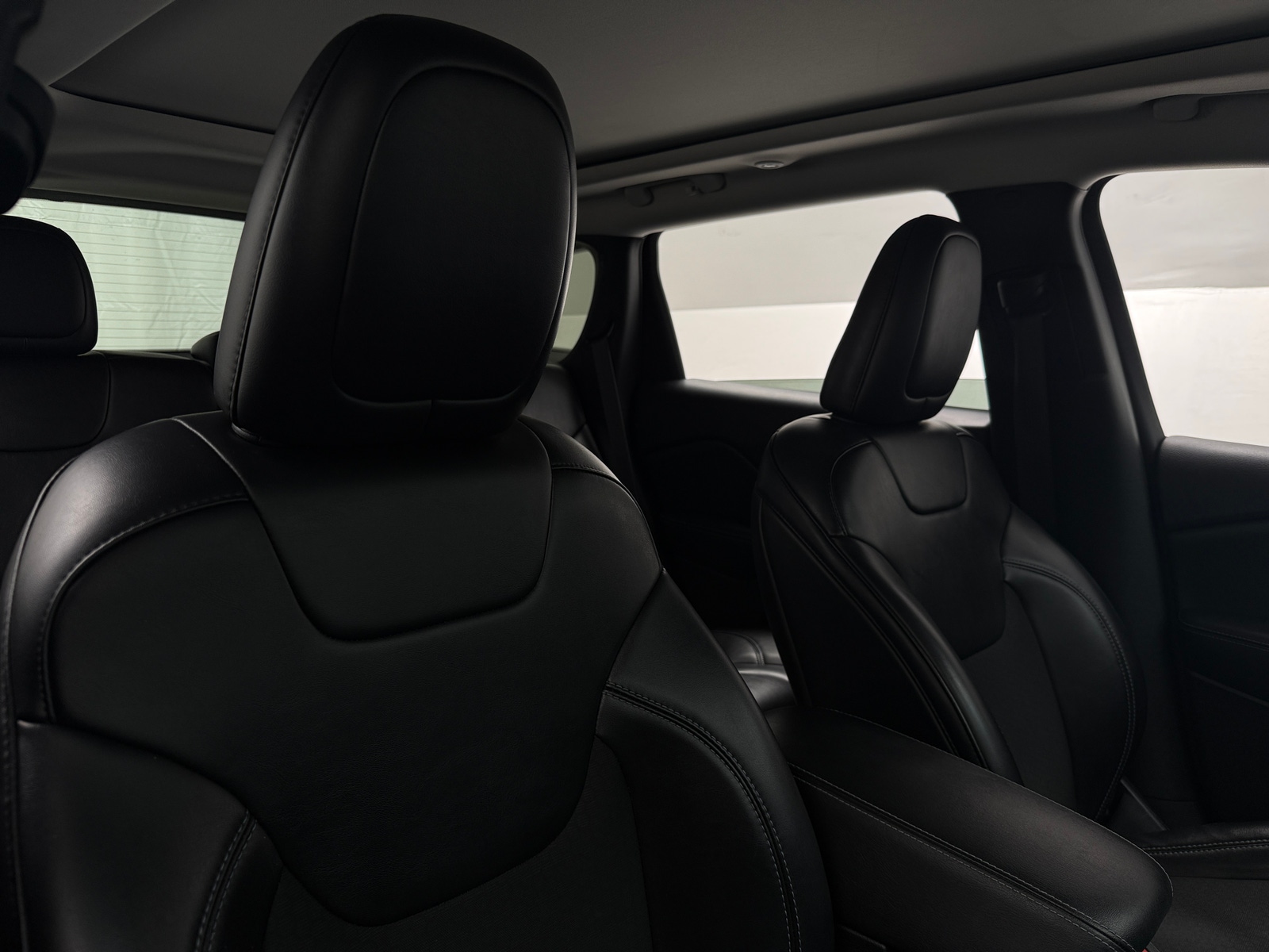 Thumbnail: 2019 Jeep Cherokee - 2