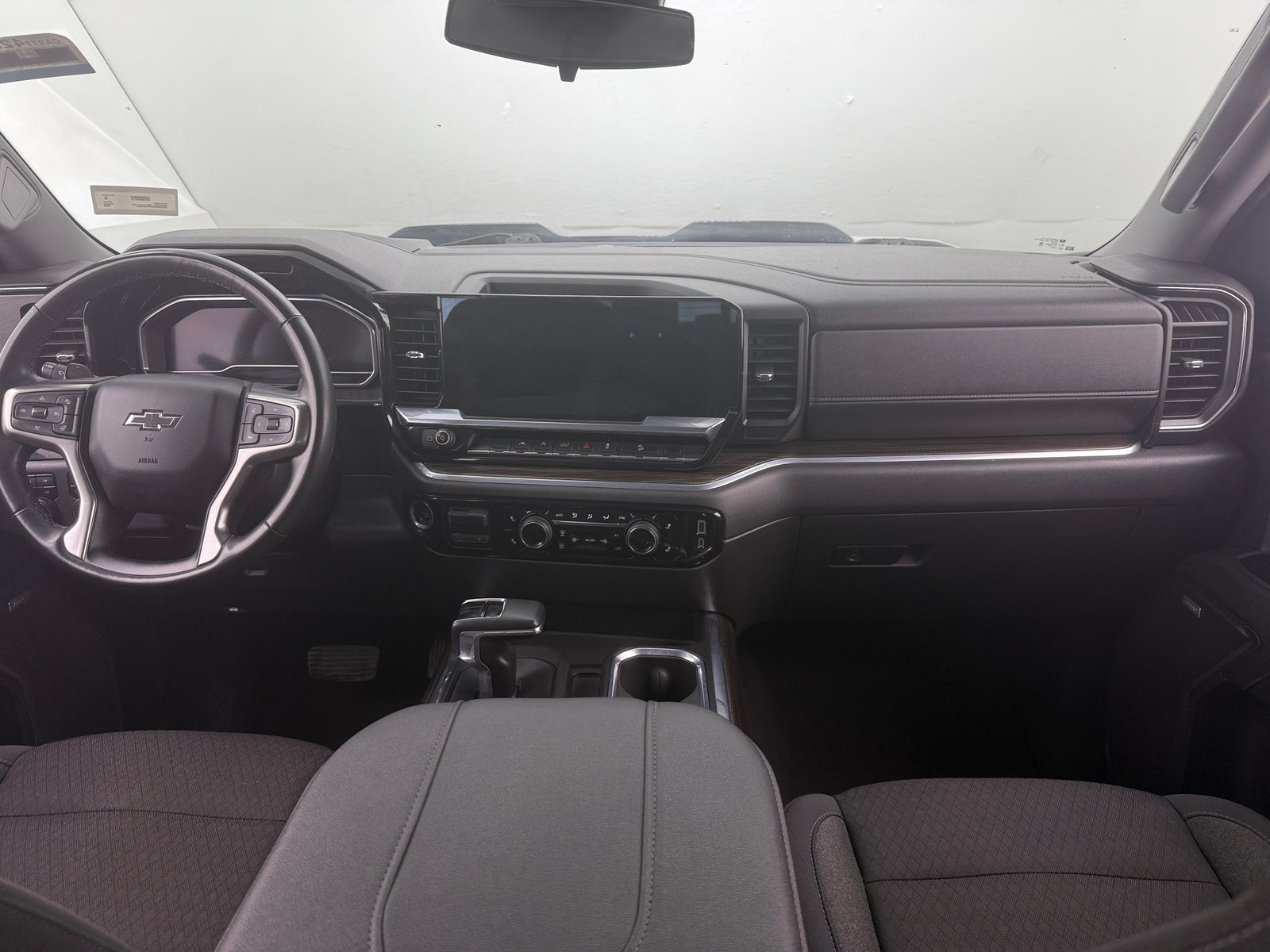 Thumbnail: 2023 Chevrolet Silverado 1500 - 3