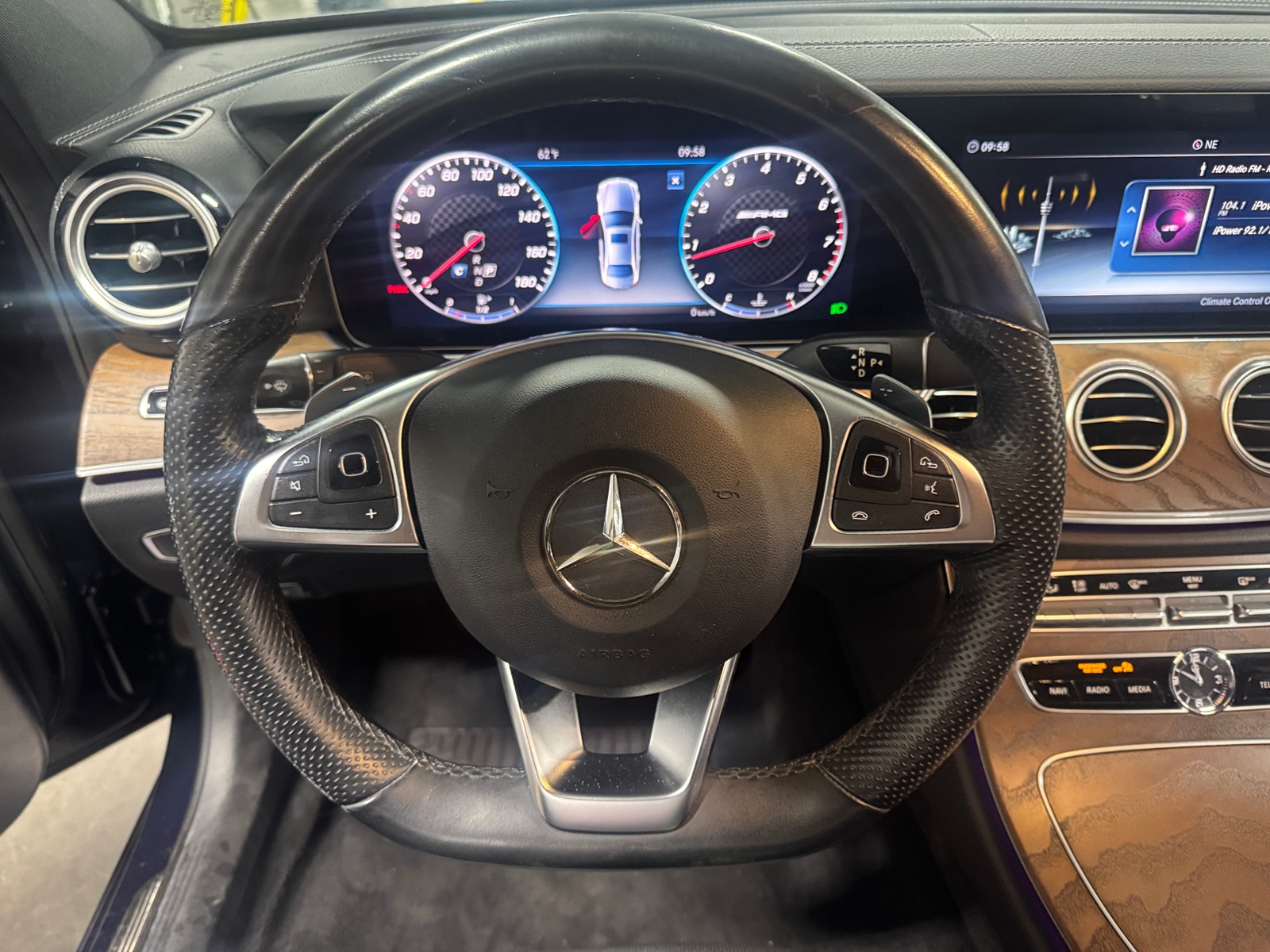 Thumbnail: 2018 Mercedes-Benz E-Class - 4