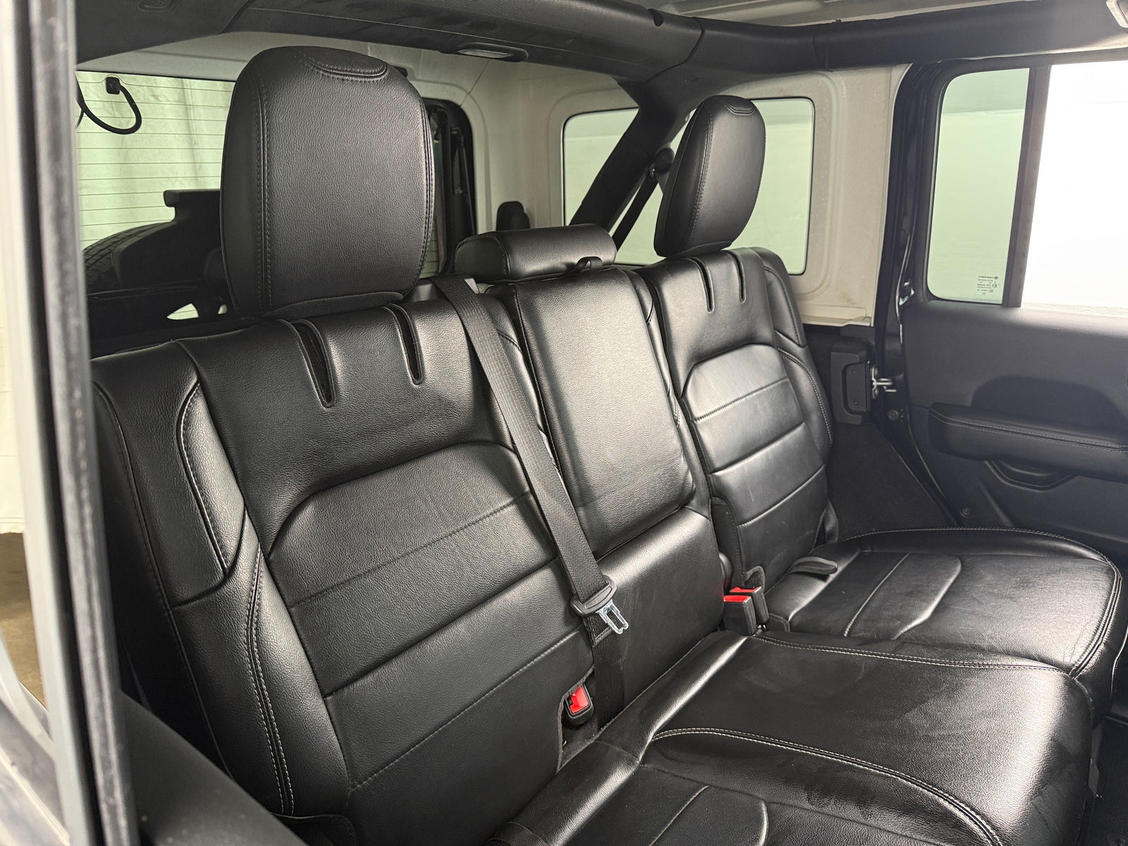 Thumbnail: 2021 Jeep Wrangler - 5