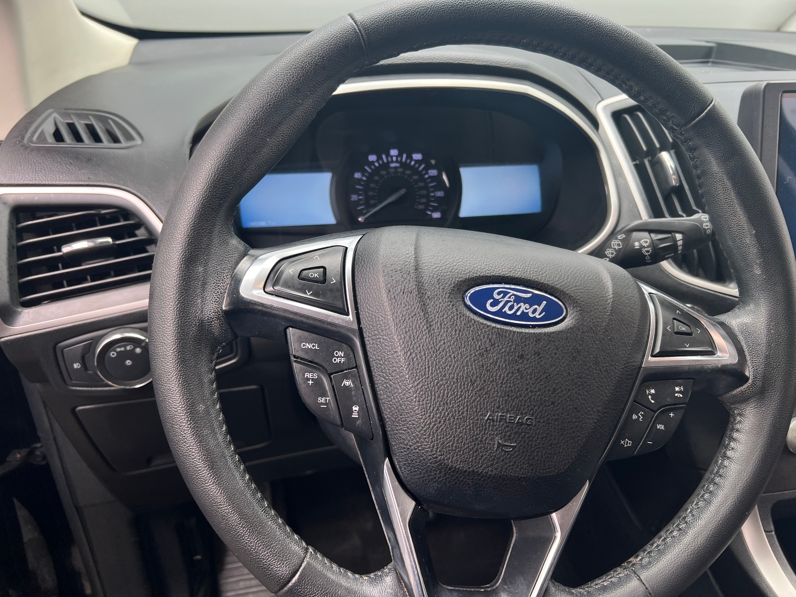 Thumbnail: 2021 Ford Edge - 4