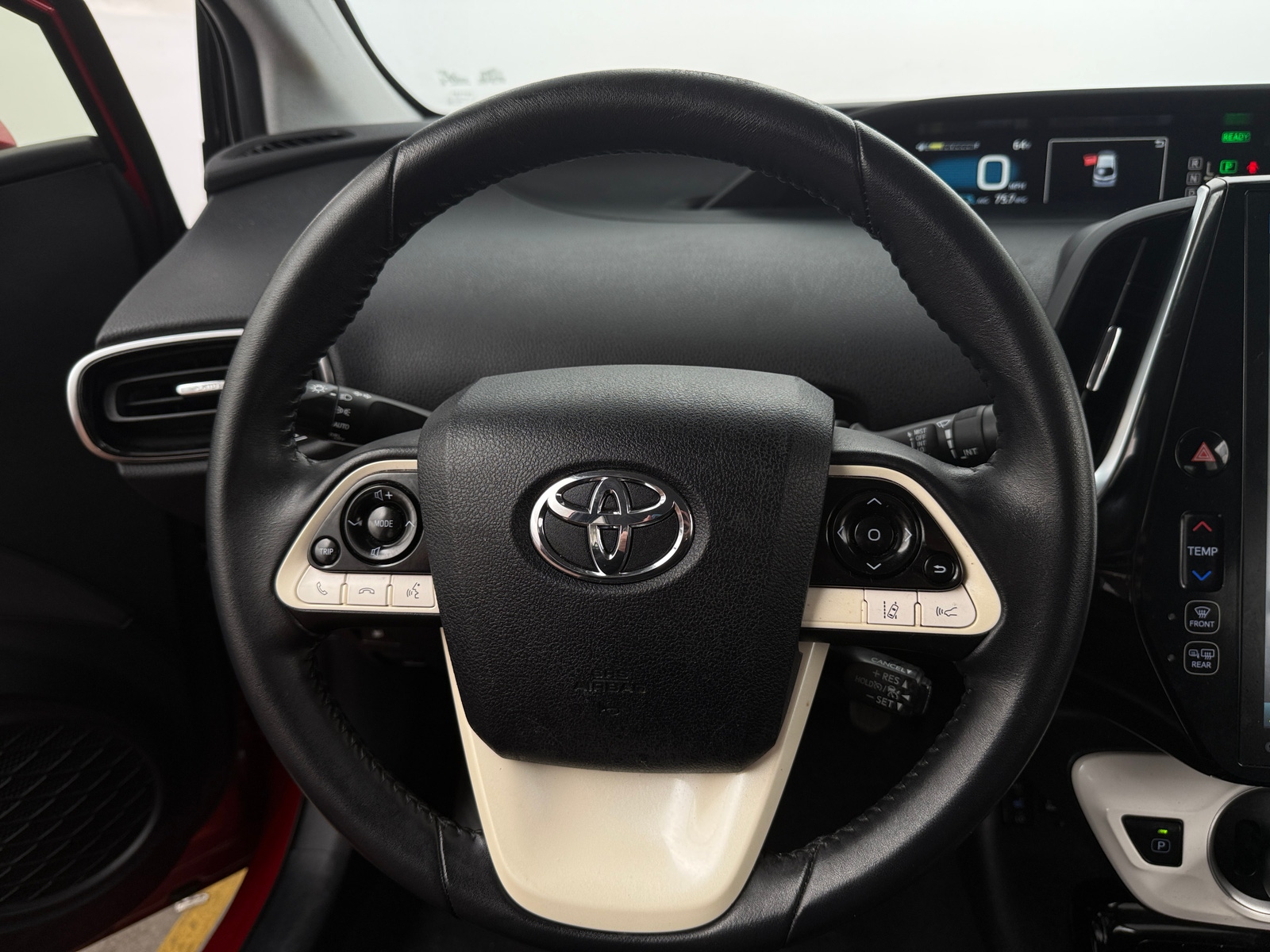 Thumbnail: 2018 Toyota Prius Prime - 4