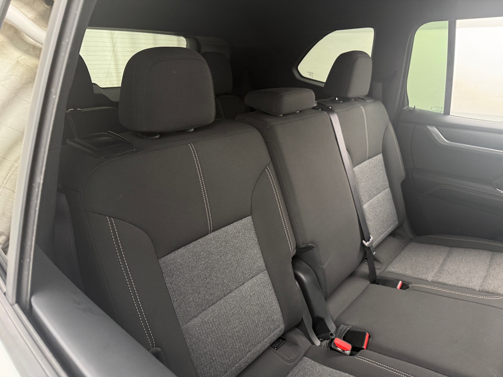 Thumbnail: 2025 GMC Acadia - 6