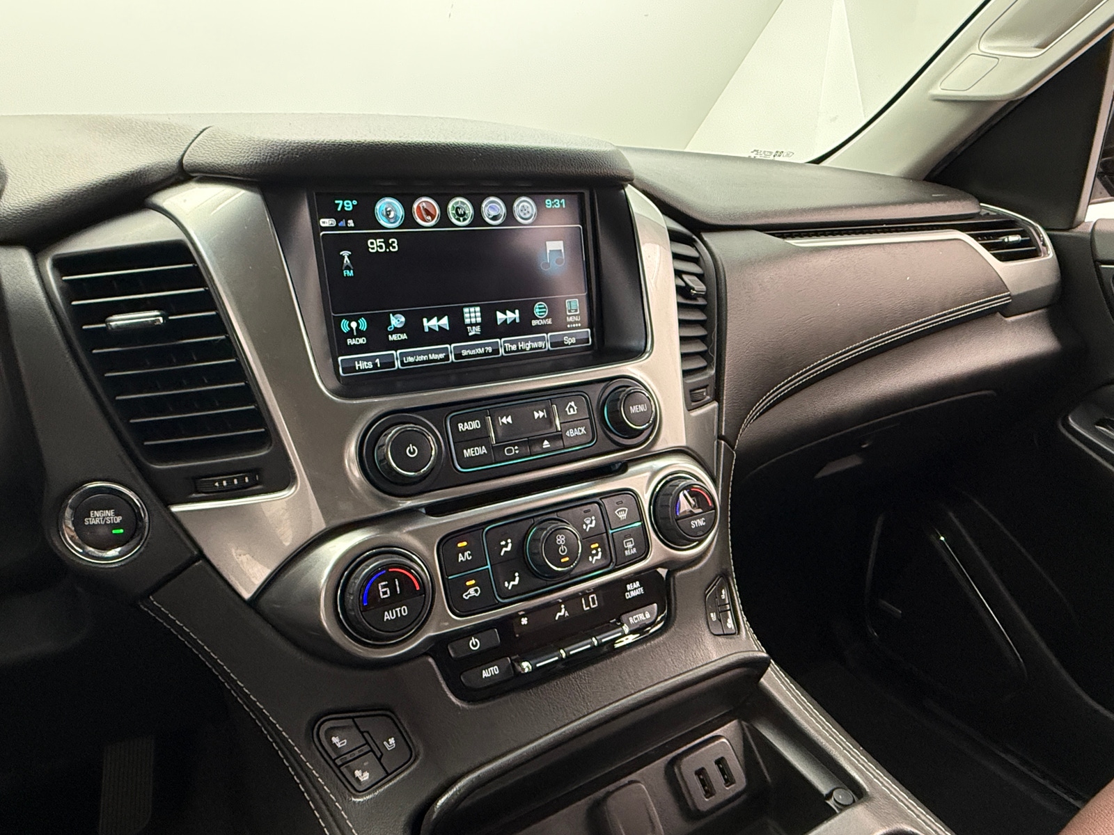 Thumbnail: 2019 Chevrolet Tahoe - 3