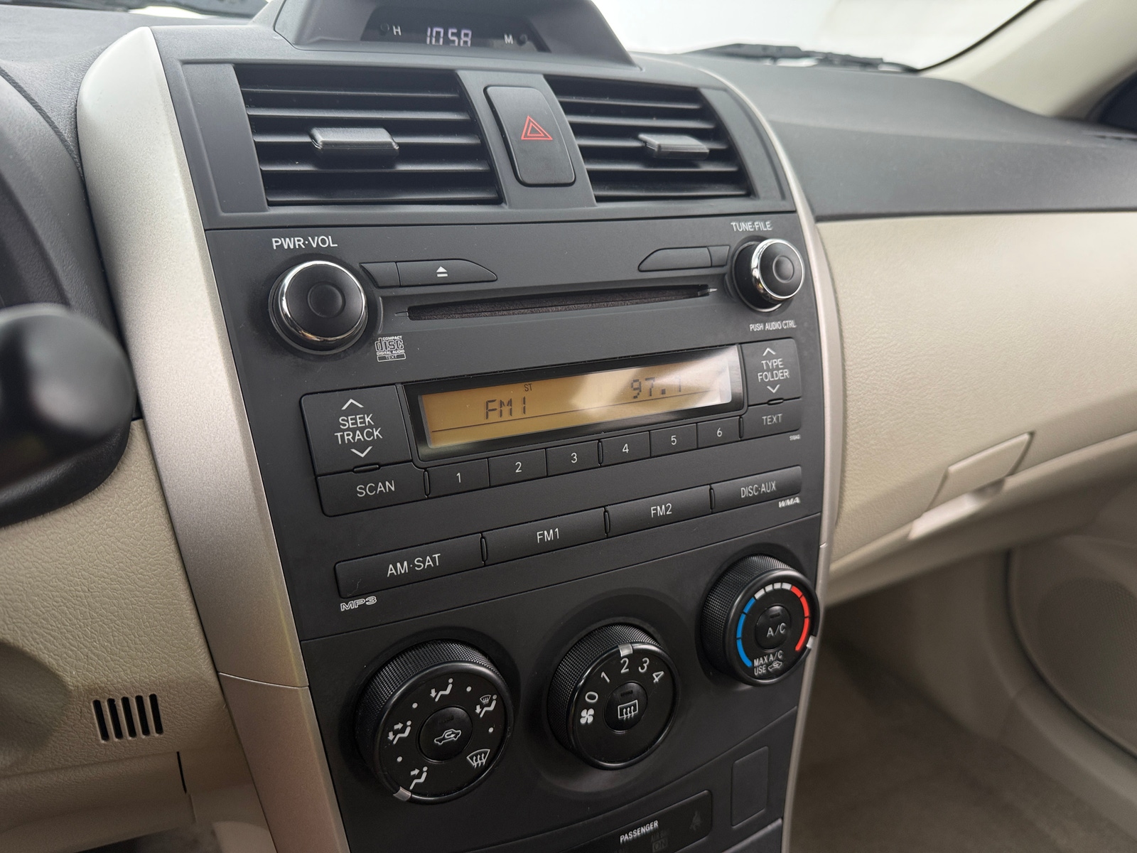 Thumbnail: 2012 Toyota Corolla - 4