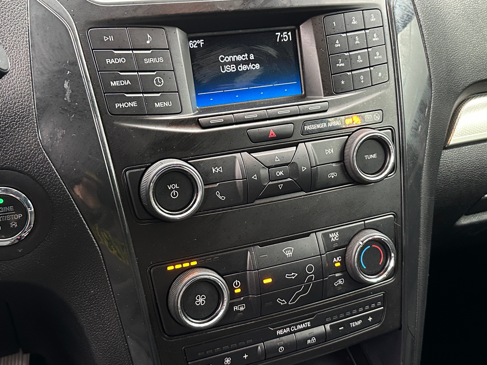 Thumbnail: 2019 Ford Explorer - 4