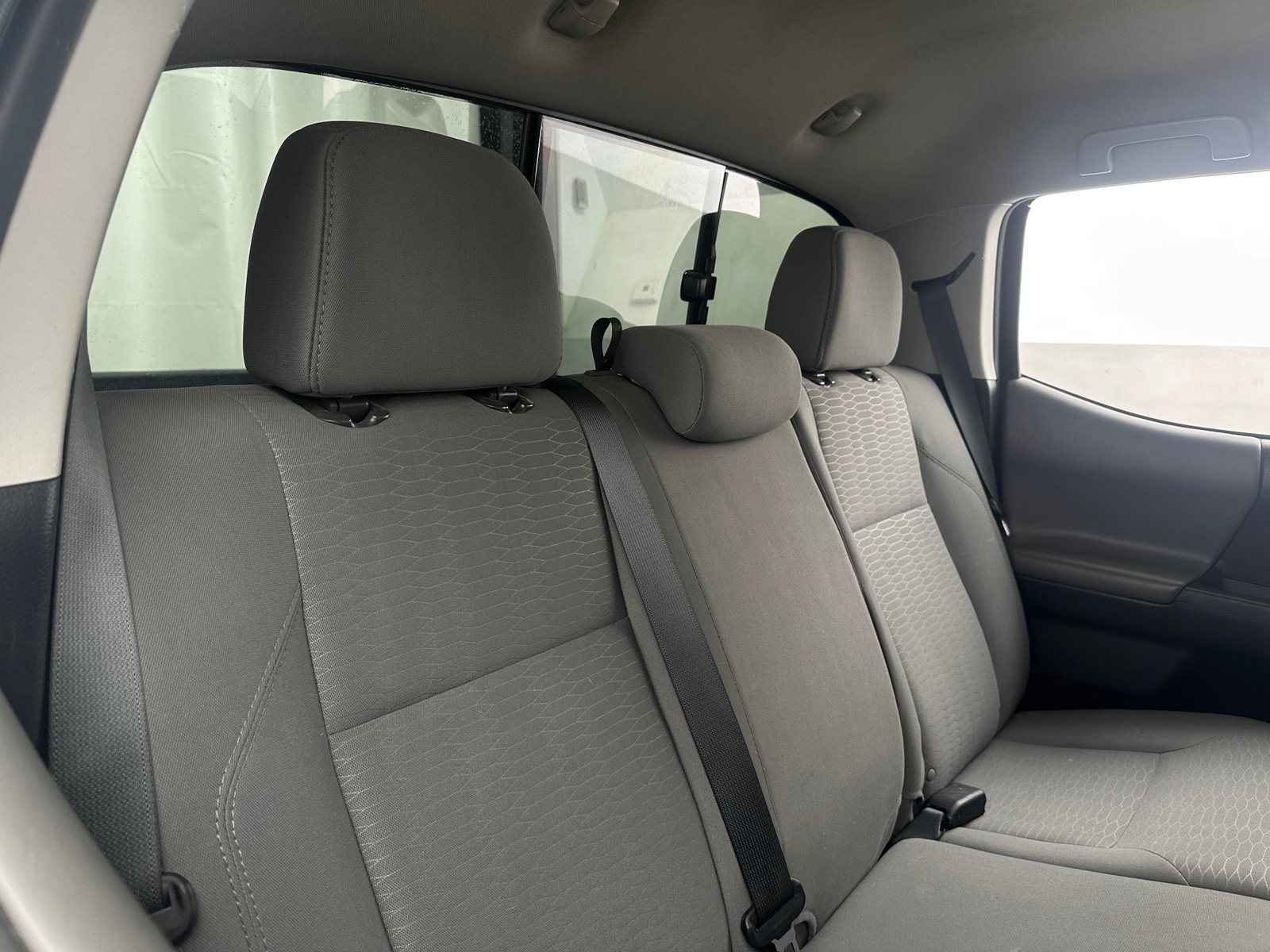 Thumbnail: 2017 Toyota Tacoma - 6