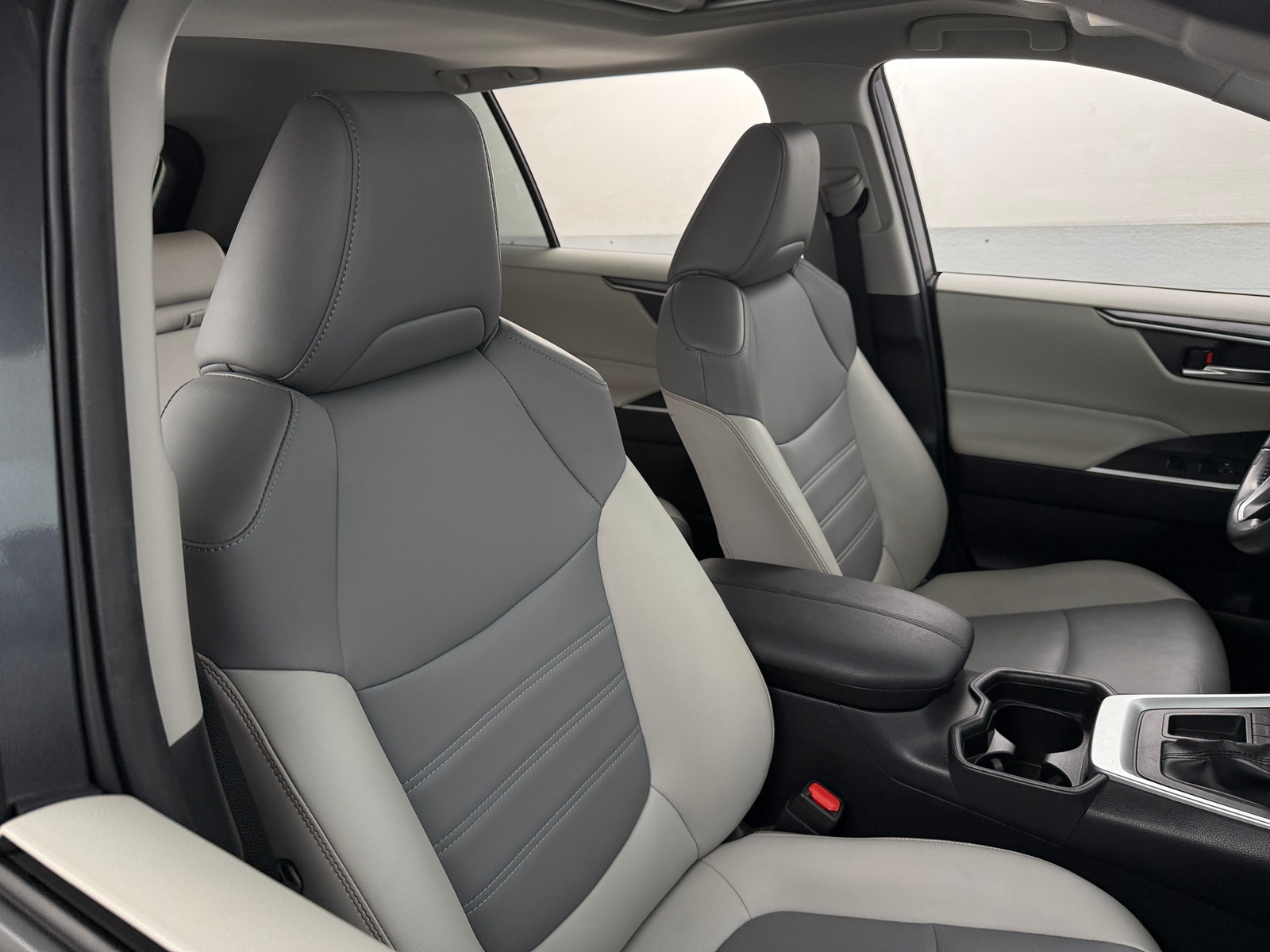 Thumbnail: 2019 Toyota RAV4 - 2