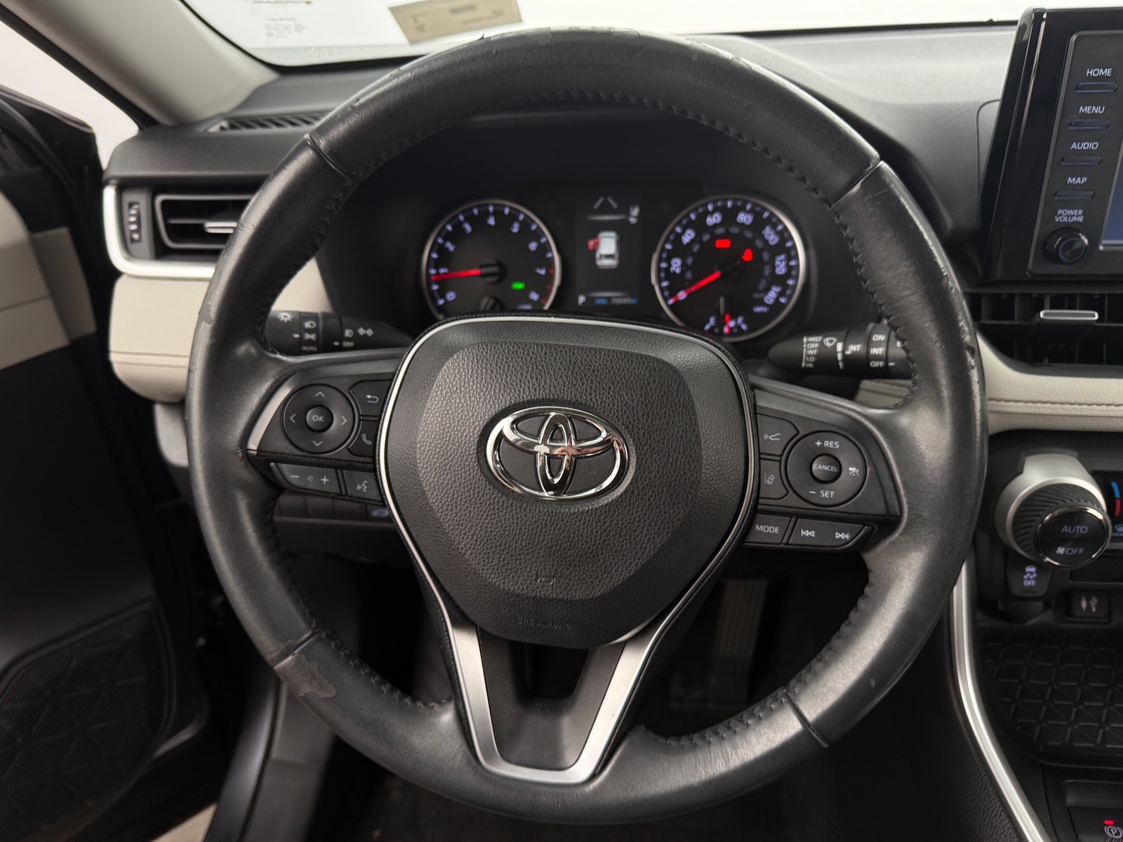 Thumbnail: 2019 Toyota RAV4 - 5